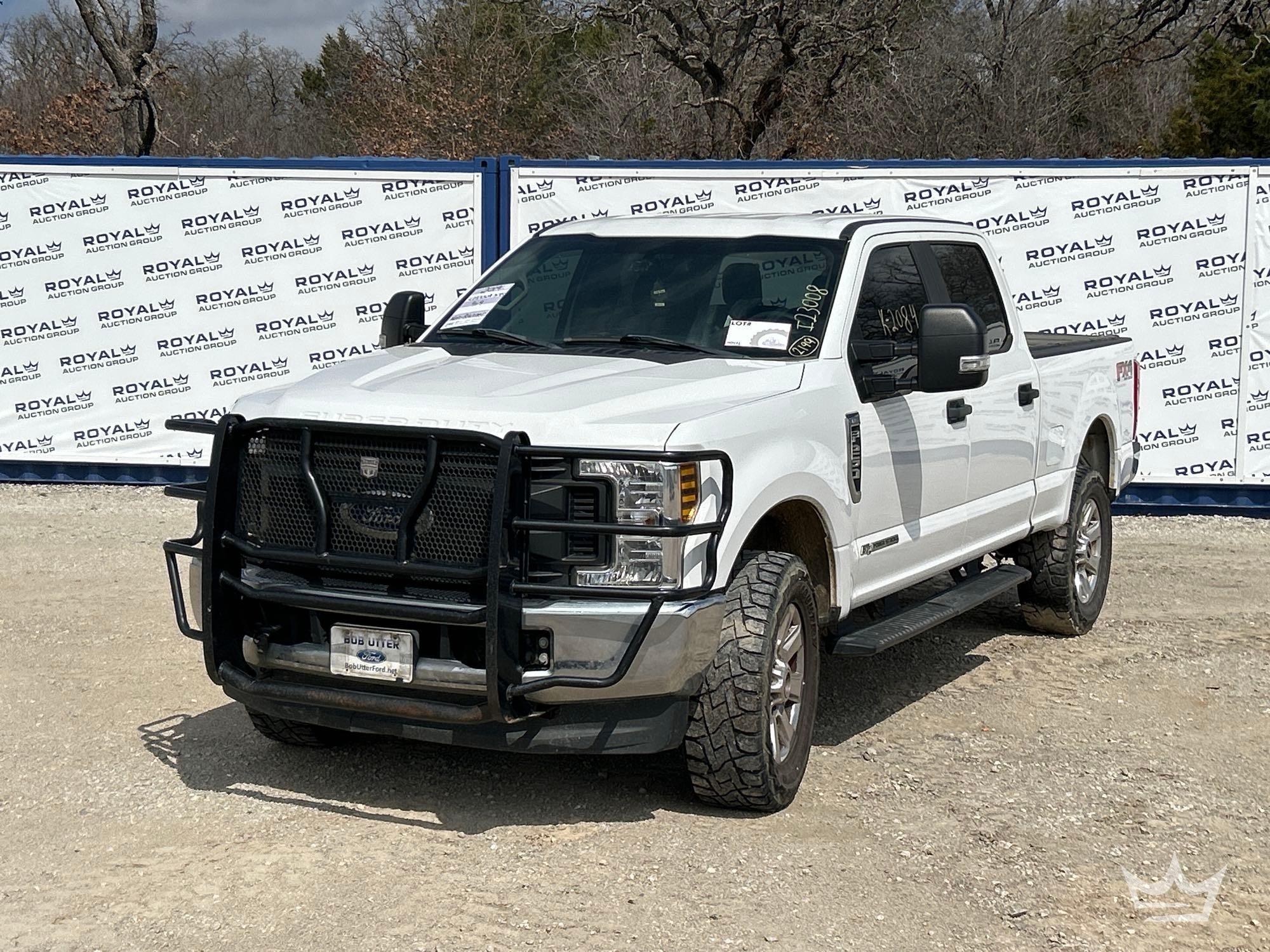 2019 Ford F-250 4x4 Crew Cab Pickup Truck (A64194)