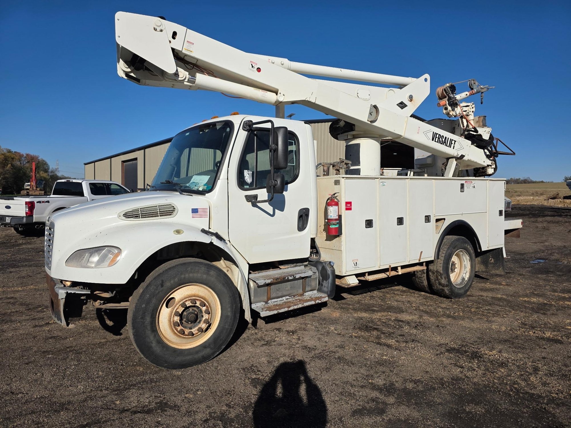2014 Freightliner Bucket Truck (A61307)