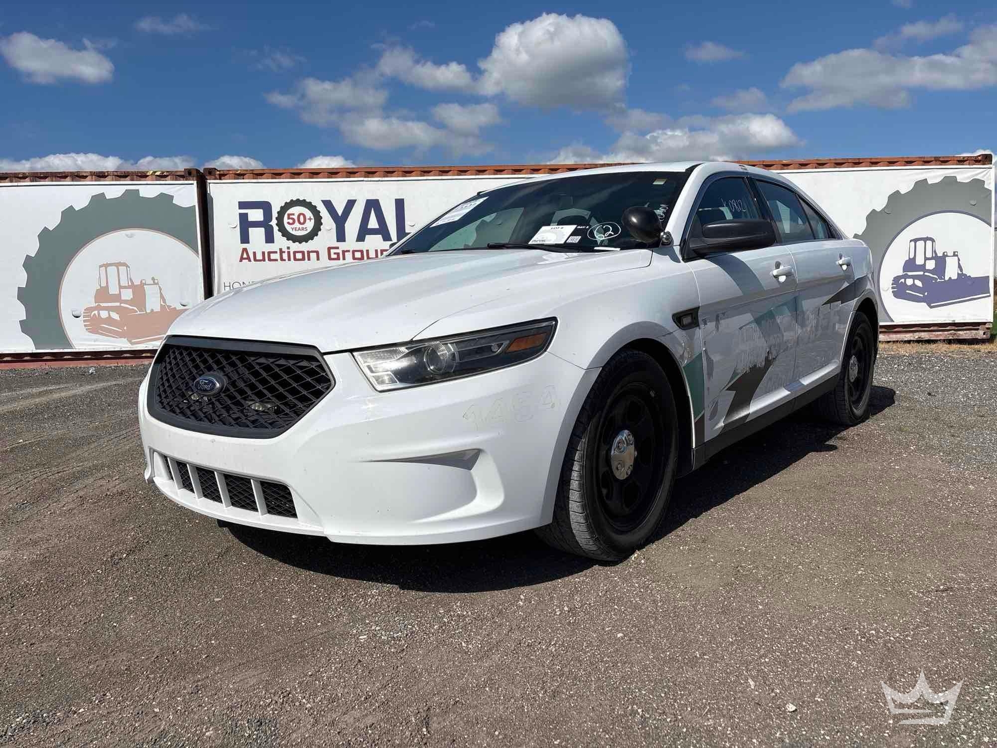 2015 Ford Taurus Sedan (A56859)