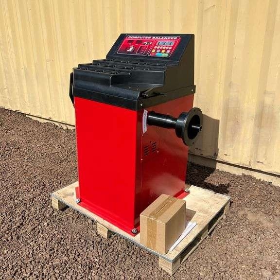 Computerized Wheel Balancer (New/Unused) (A59225)