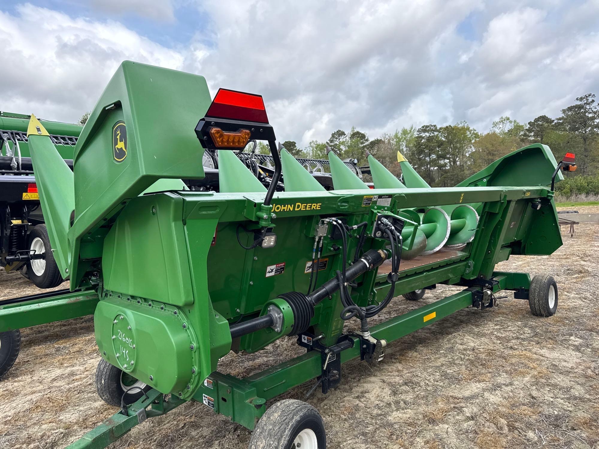 JOHN DEERE C6R36" CORN HEAD (A64278)