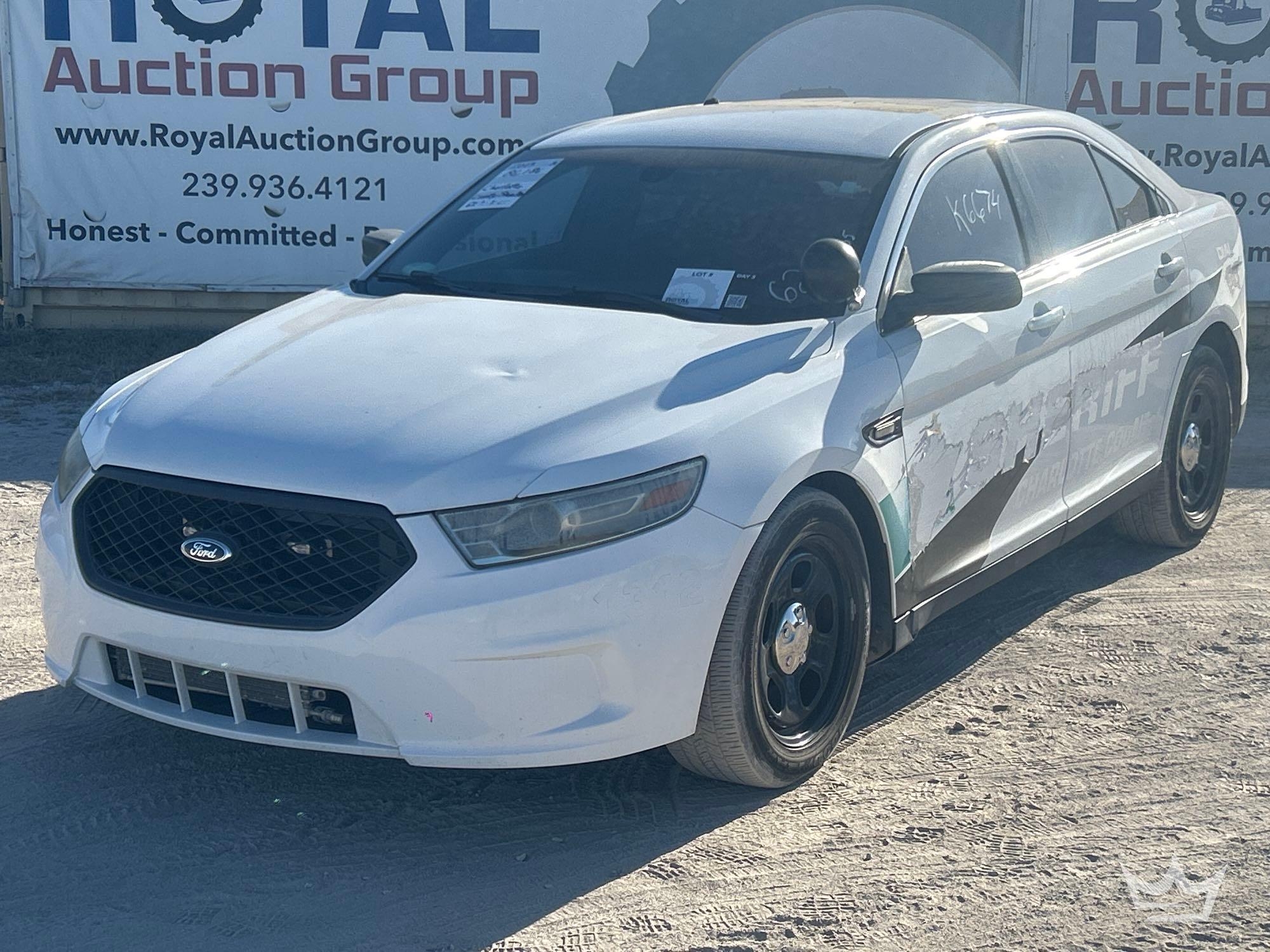 2013 Ford Taurus Sedan (A56859)