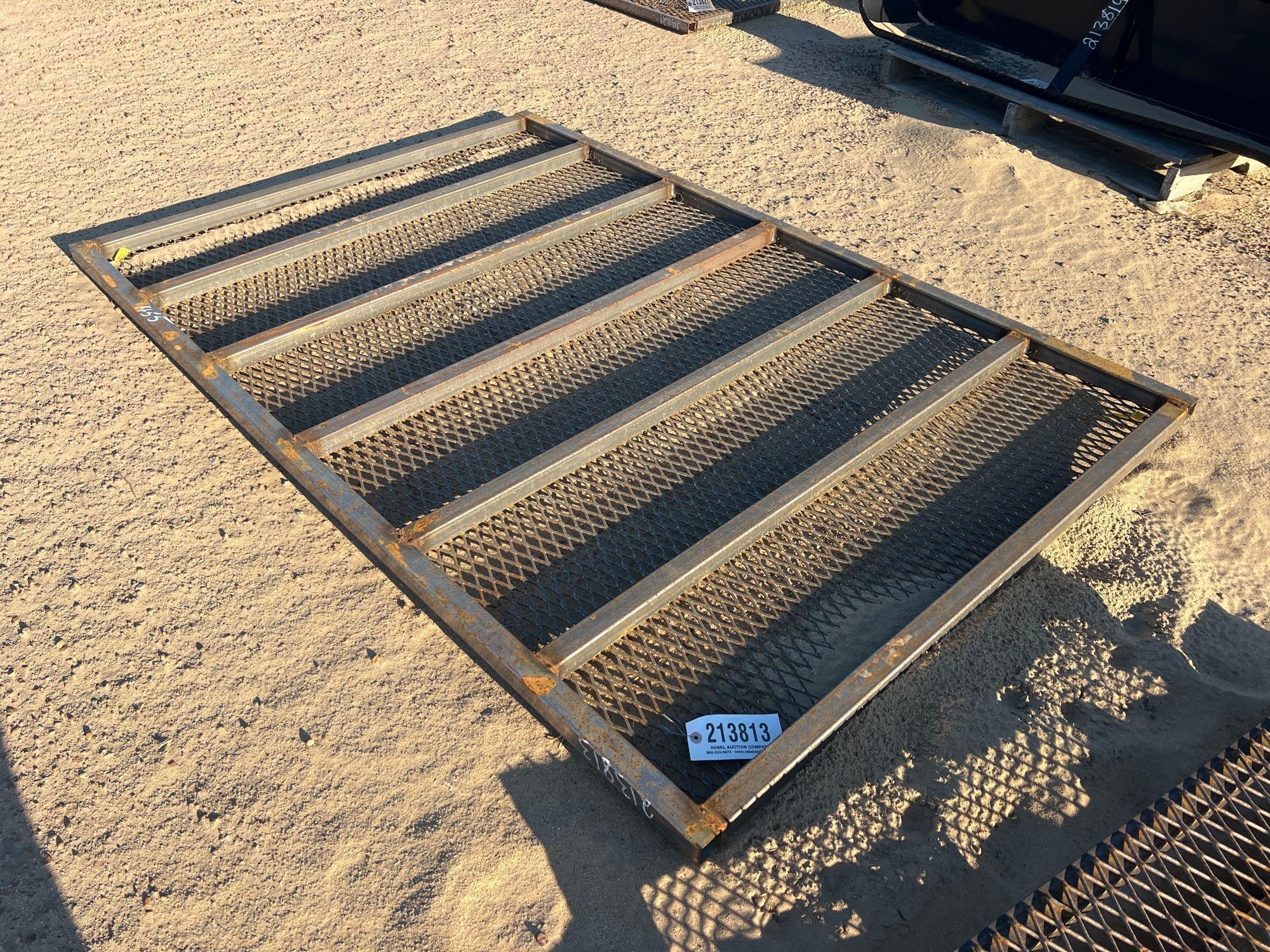 49" X 74" TAILGATE (A64280)