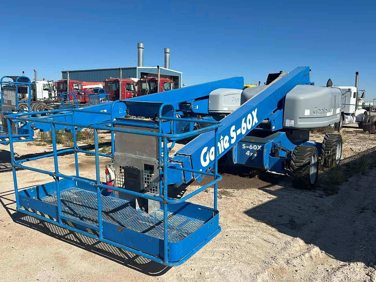 GENIE S-60 MANLIFT (A58214)