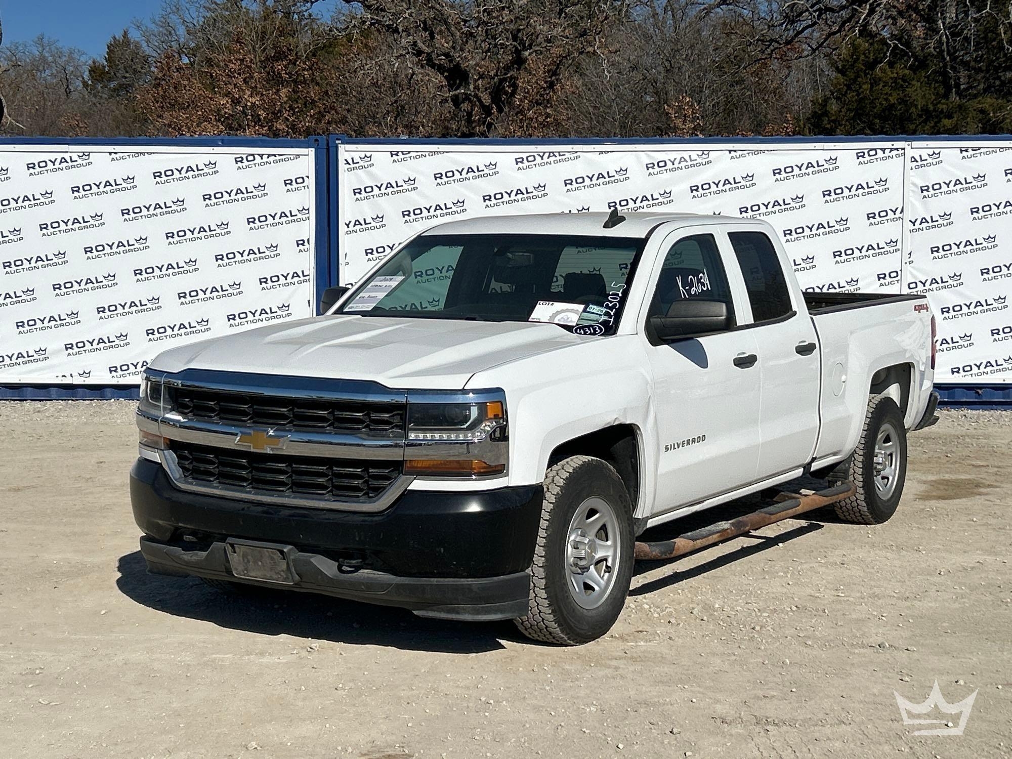 2019 Chevrolet Silverado 1500 Crew Cab 4X4 Pickup Truck (A60352)