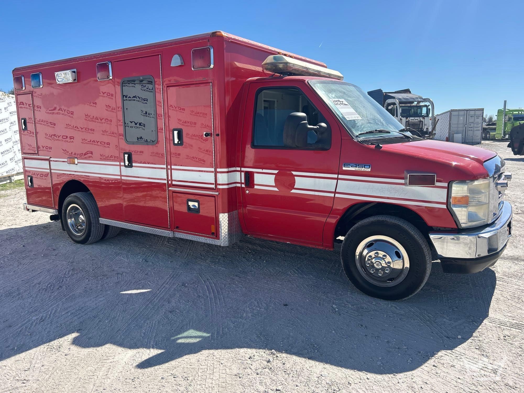 2008 Ford E-450 Super Duty Ambulance (A64556)