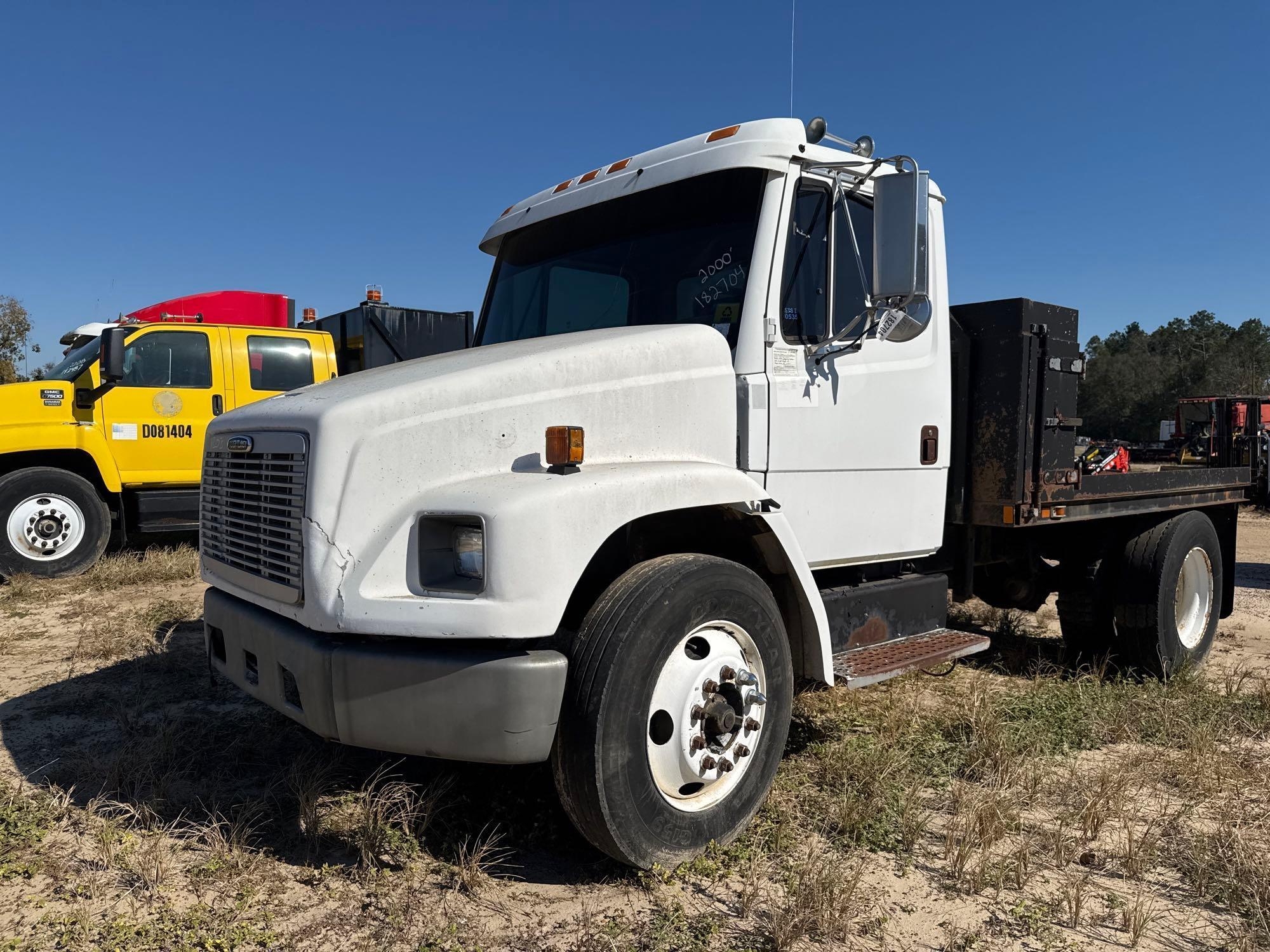 (INOP) 2000 FREIGHTLINER FL60 S/A FLATBED TRUCK (A60430)