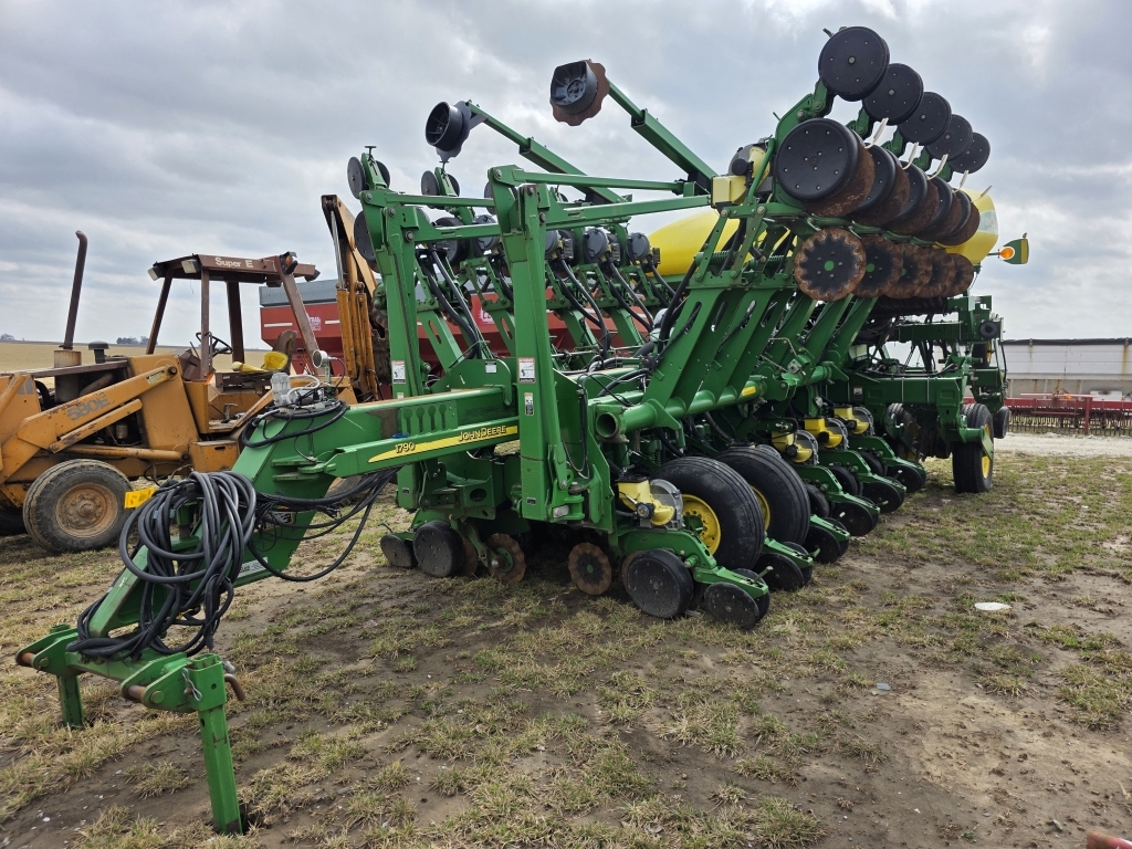 John Deere 1790 Planter (A66285)