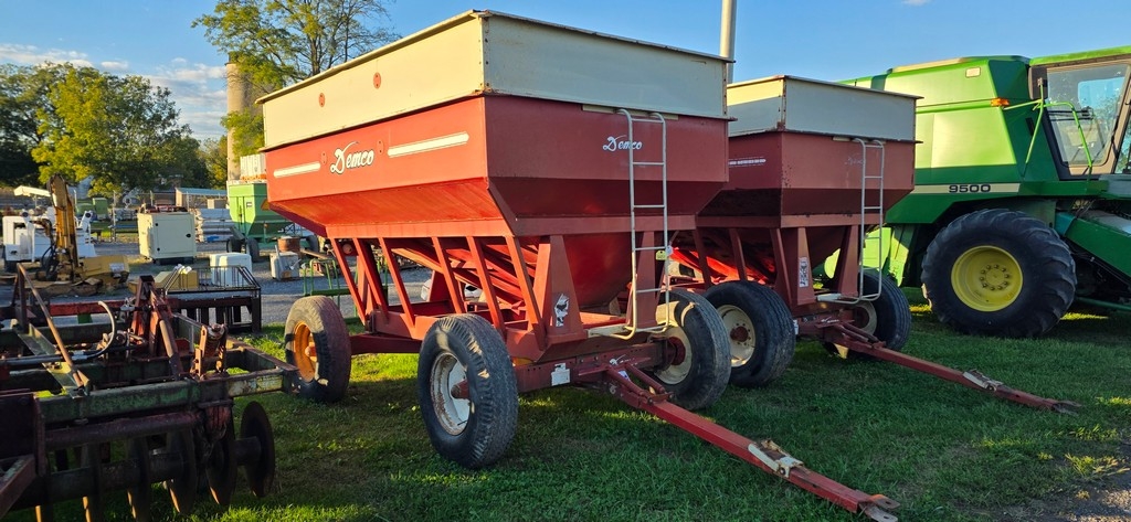 Demco 365 Gravity Wagon (A50775)
