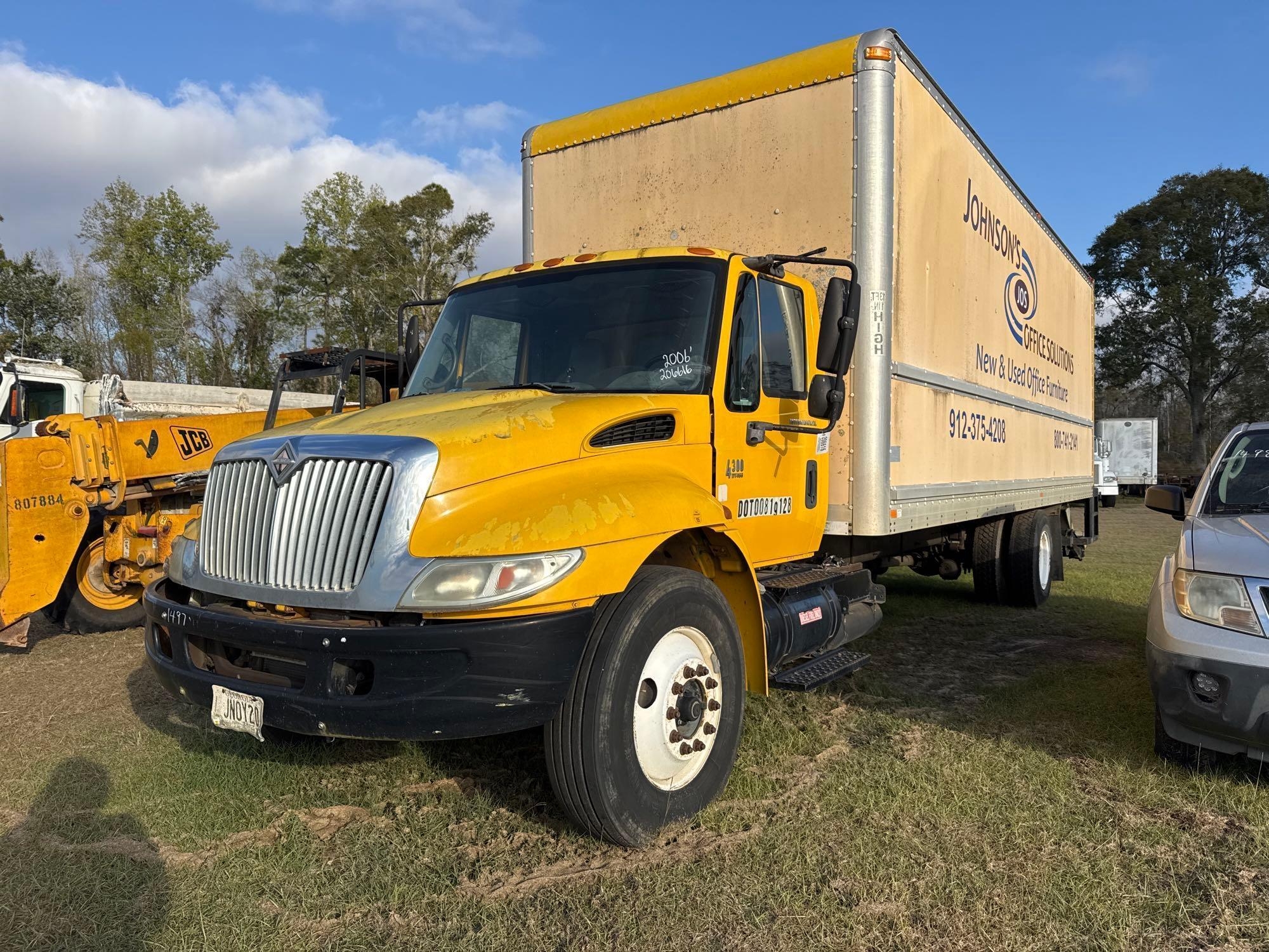 (INOP)2006 INTERNATIONAL 4300 SBA 4X2 26' BOX TRK (A60430)