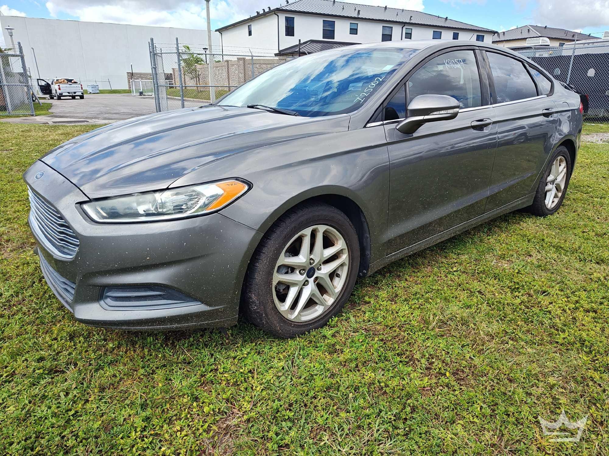 2013 Ford Fusion SE Sedan (A56859)