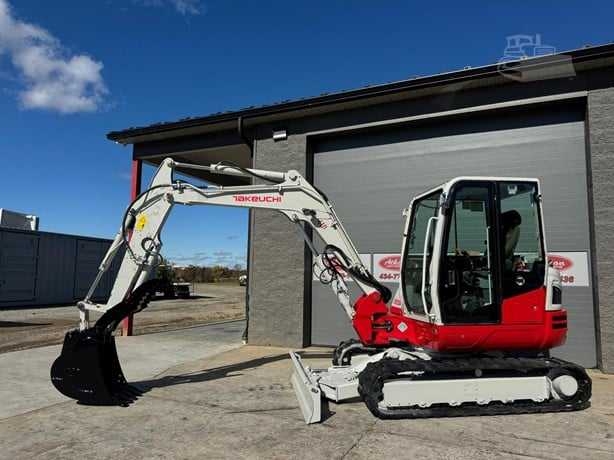 2020 Takeuchi TB250-2 Mini Excavator (A62613)