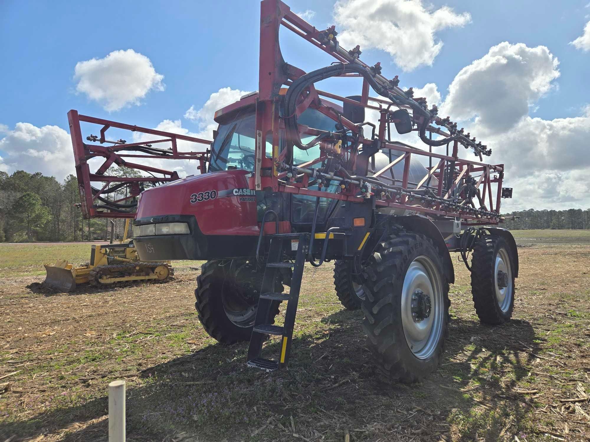 CASE INTERNATIONAL 3330 HI-CYCLE SPRAYER (A63291)
