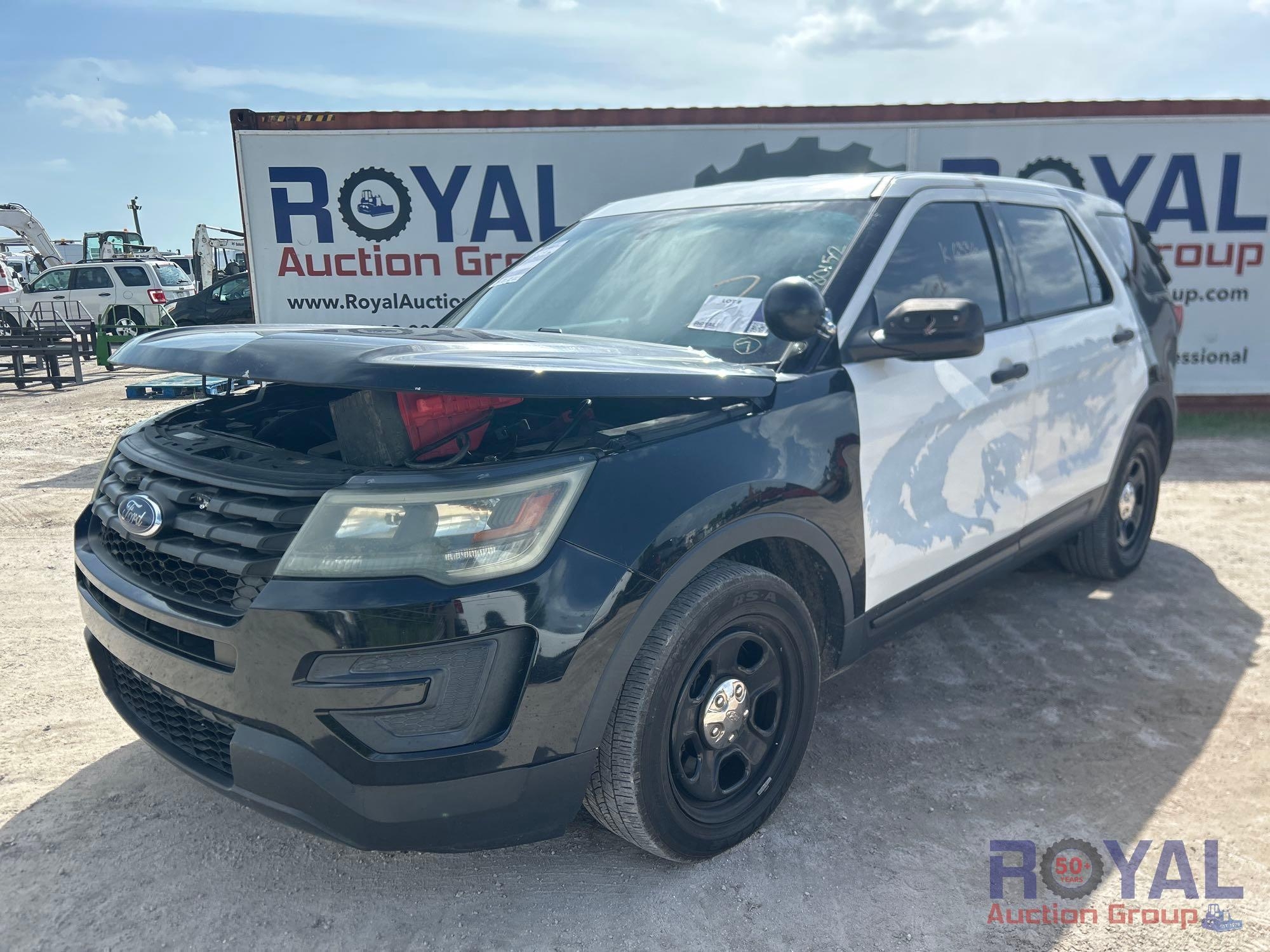 2016 Ford Explorer AWD SUV (A46684)