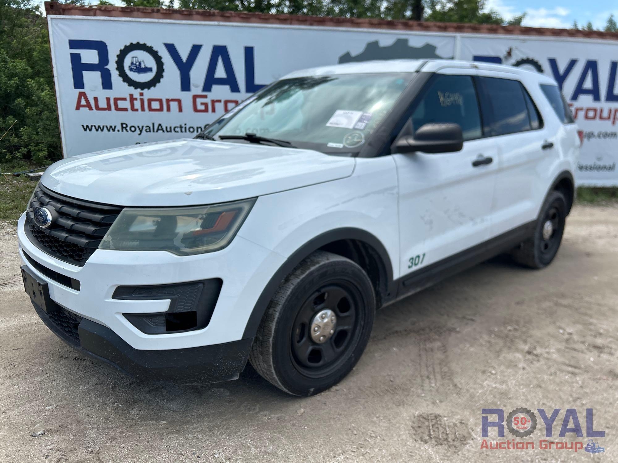 2016 Ford Explorer AWD SUV (A46684)