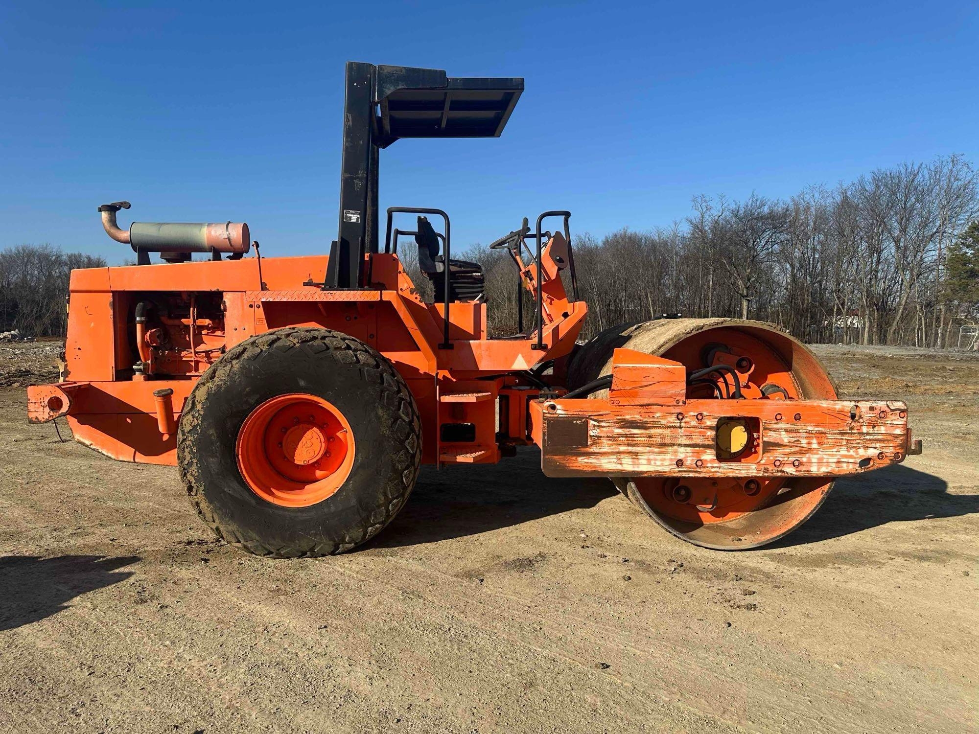 HAMM 2420D SMOOTH DRUM COMPACTOR (A62129)