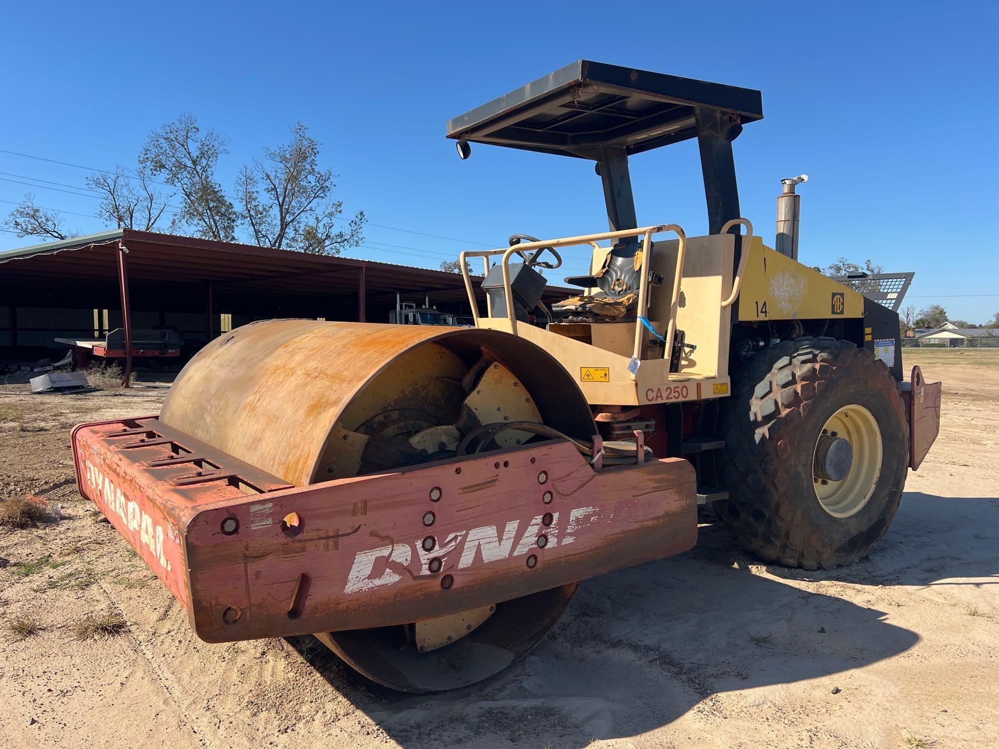 DYNAPAC CA250D SMOOTH DRUM ROLLER (A62129)