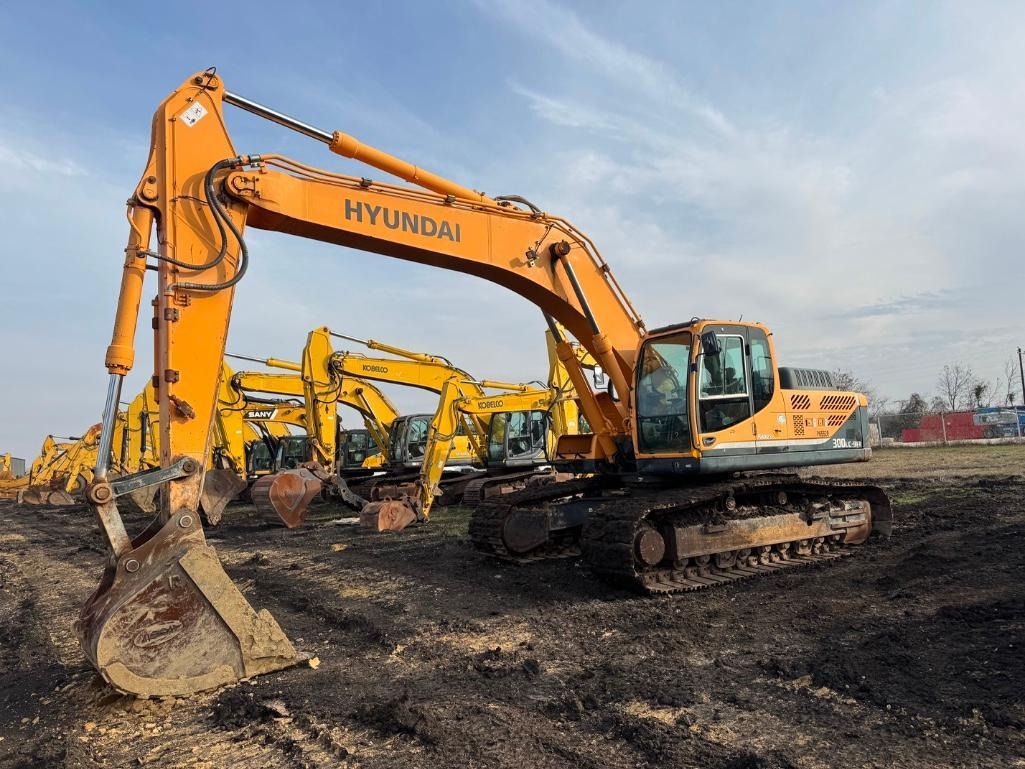 2014 Hyundai Robex 300 LC-9A Excavator (A59213)