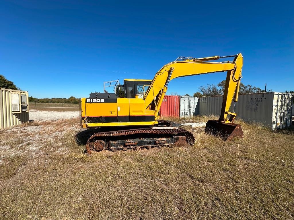 CAT E120B Excavator (A59213)