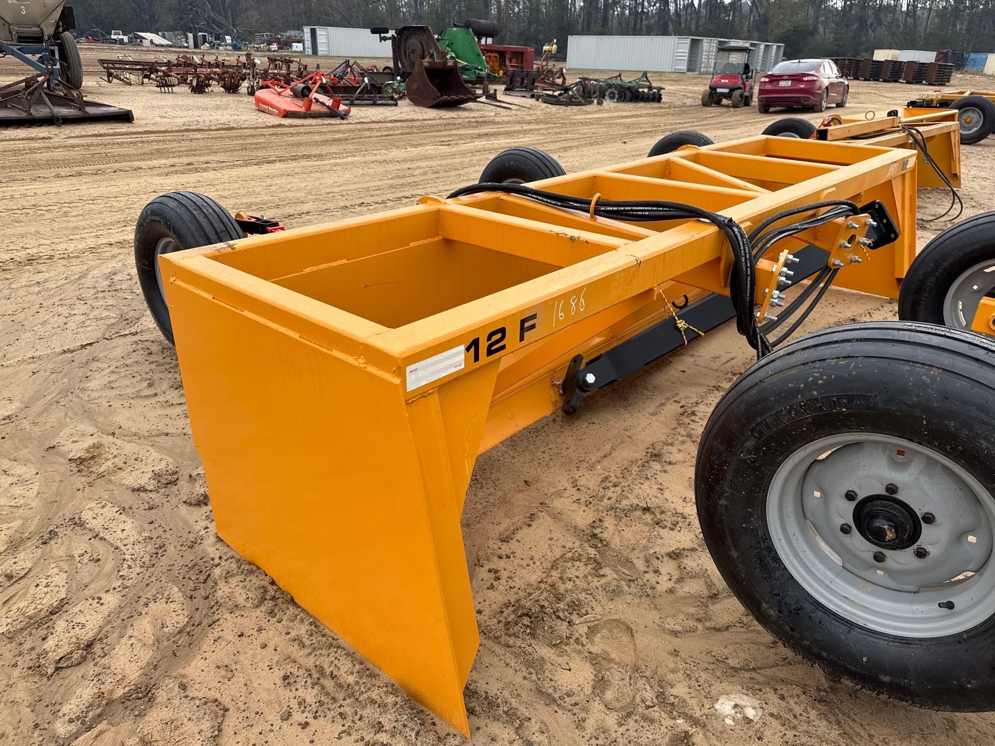 UNUSED I/A 12F 12' HYD BOX SCRAPER (A60430)