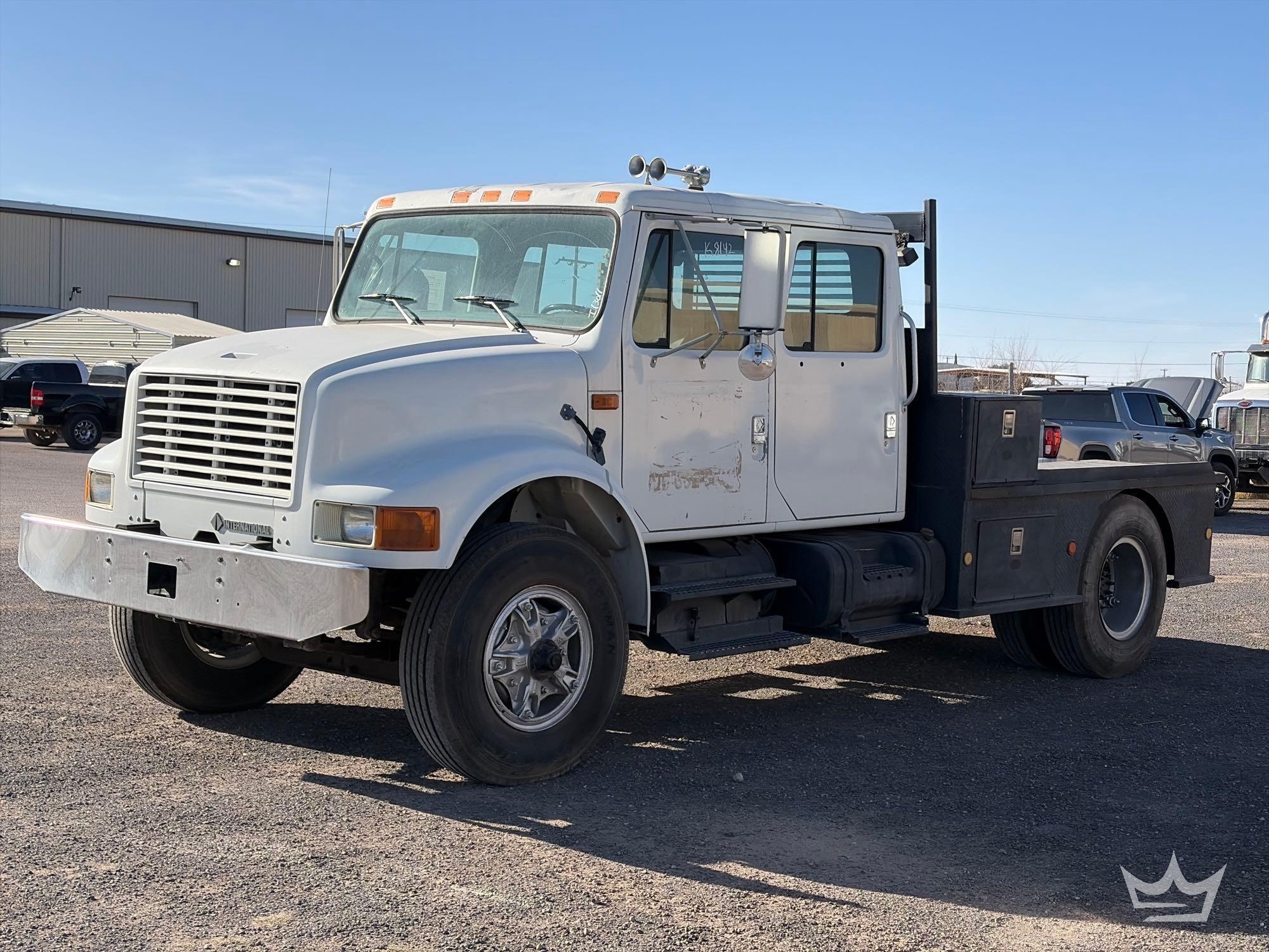1993 International 4900 Utility Flatbed Truck (A60352)