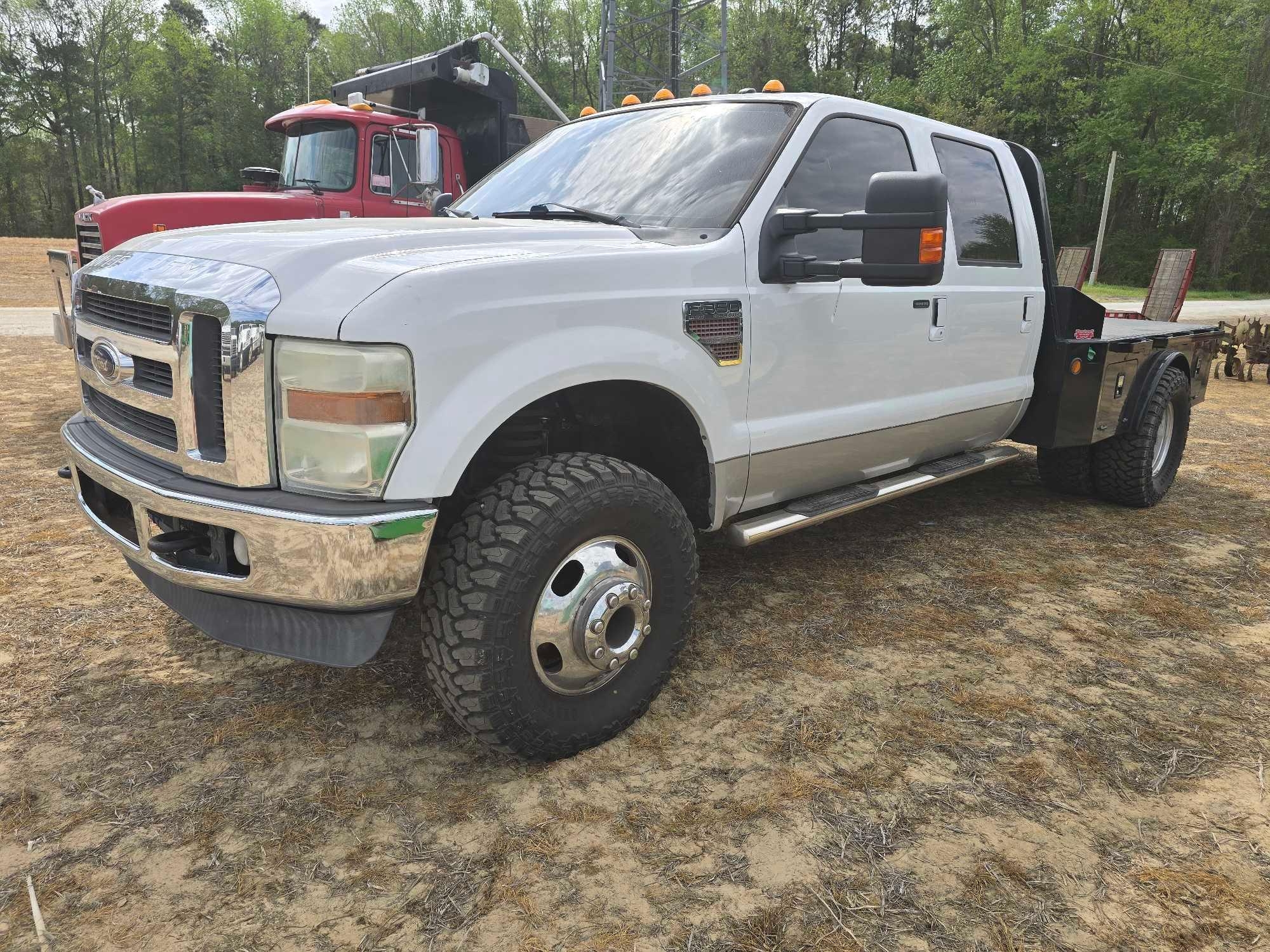 FORD F-350 4X4 FLATBED TRUCK (A64278)