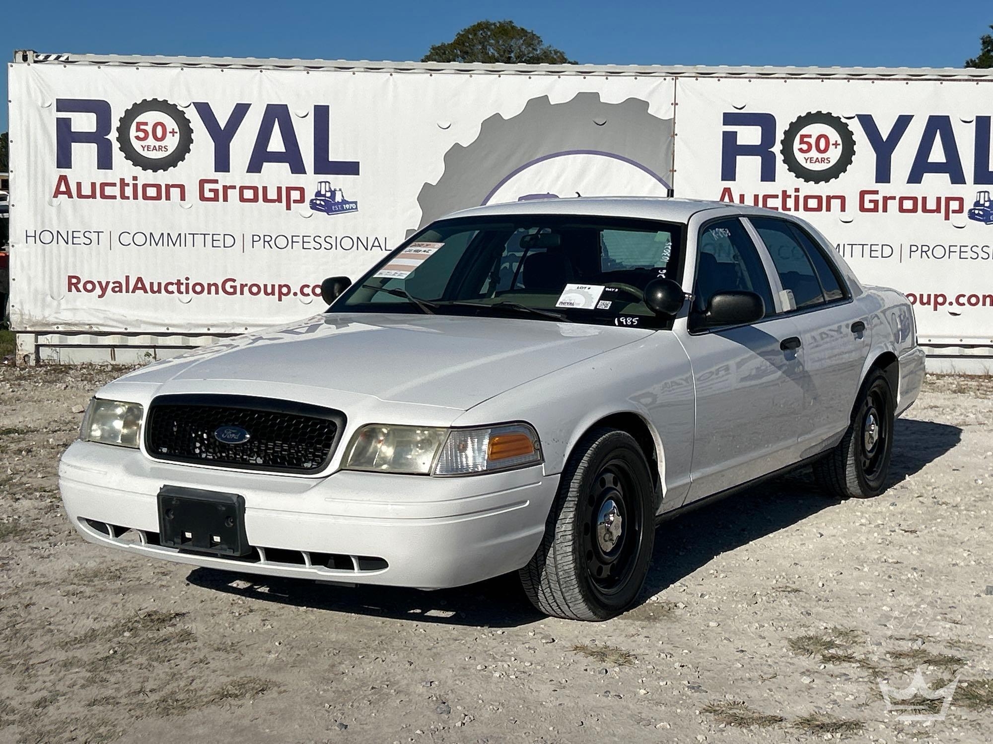 2010 Ford Crown Victoria Sedan (A55853)