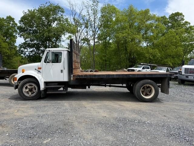 1997 Freightliner 4700 4x2 Flatbed (A43476)