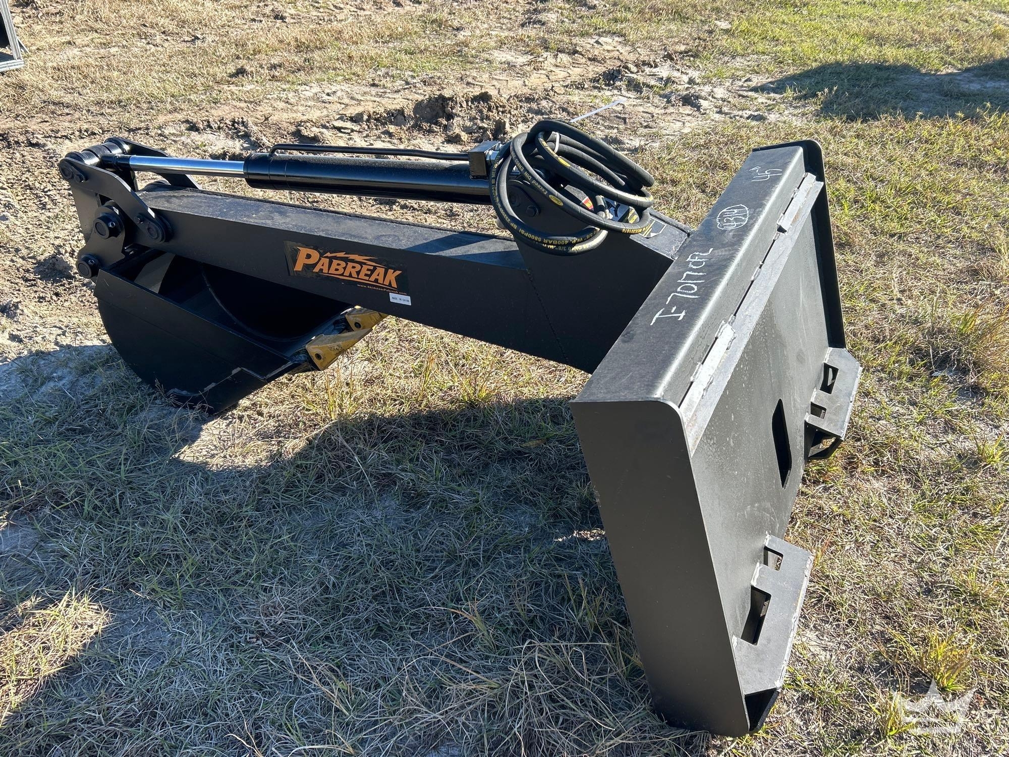 2025 Pabreak Hydraulic Excavator Arm with Tooth Bucket Skid Steer Attachment (A61567)