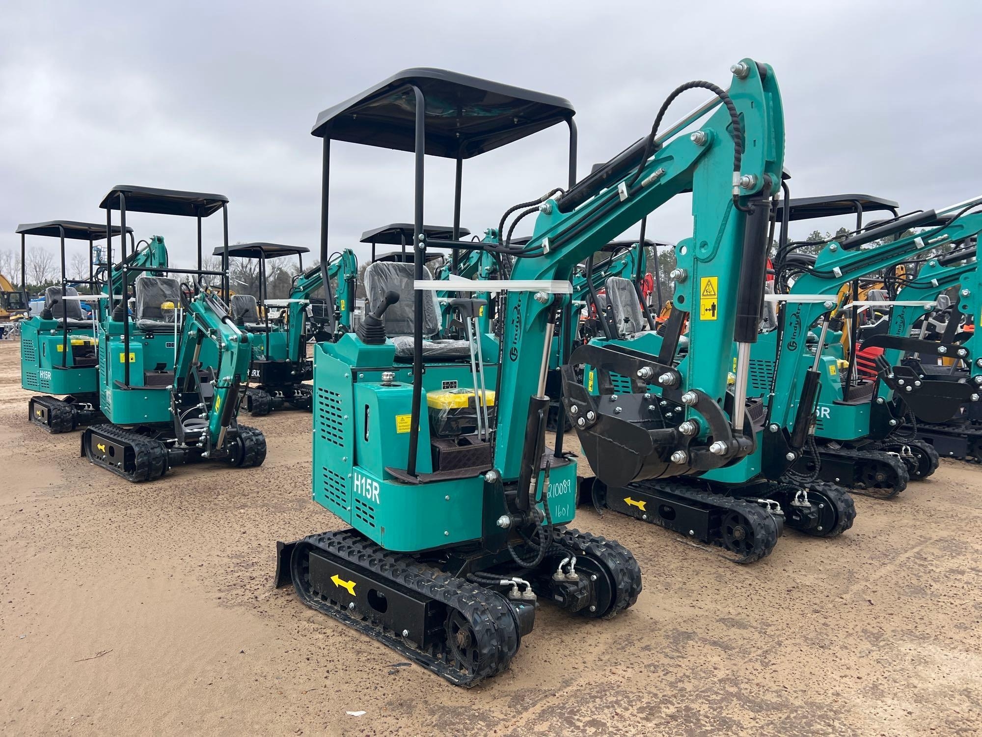 UNUSED CFG INDUSTRIAL H15R MINI EXCAVATOR (A62130)