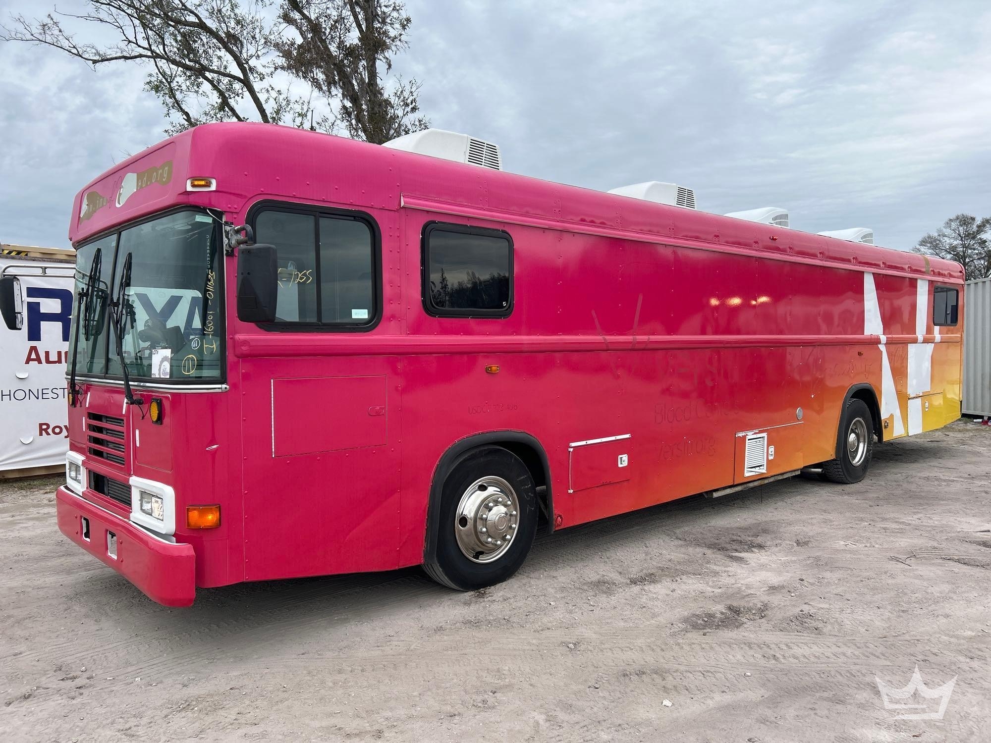 2002 Blue Bird F131612 Bus (A59230)