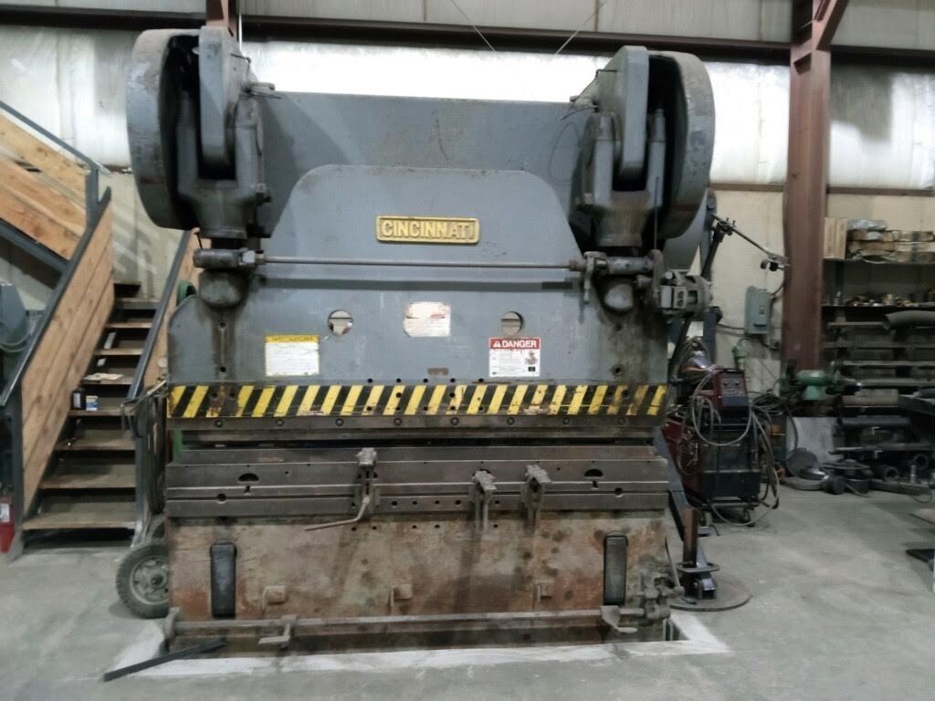 400 Ton Cincinnati Press Brake (A59213)