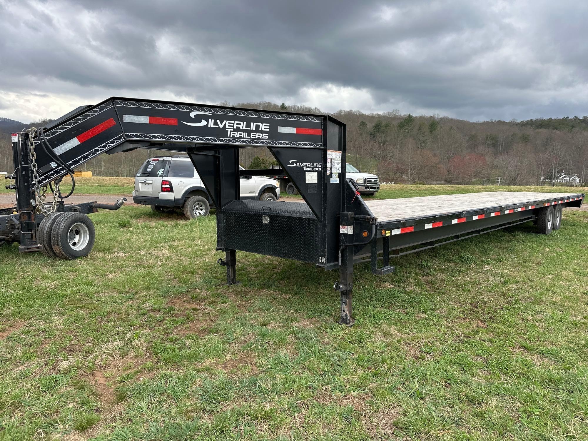 East Texas Gooseneck Trailer (A65563)