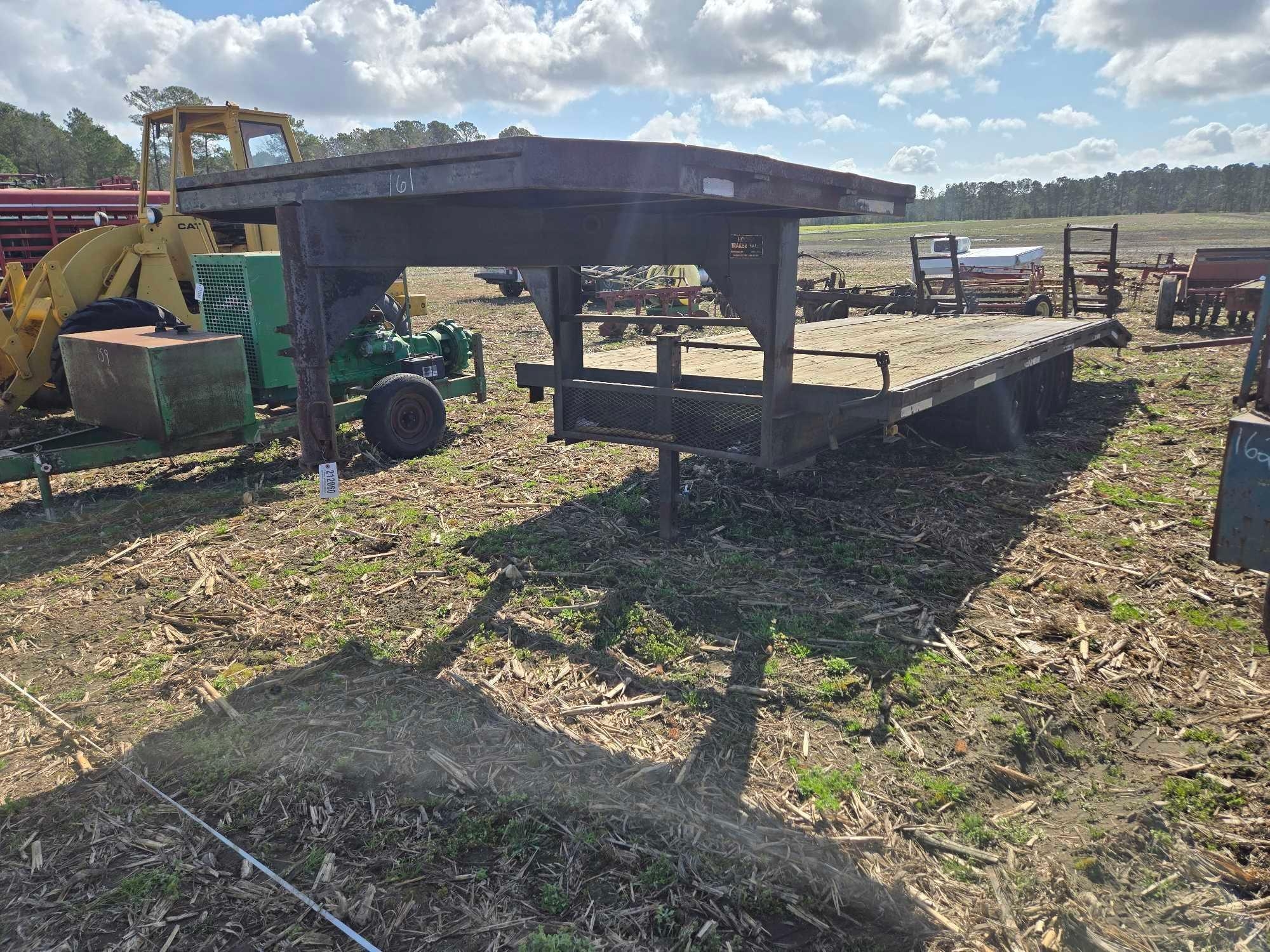 HOOPER 30' TRI-AXLE GOOSENECK TRAILER (A63291)