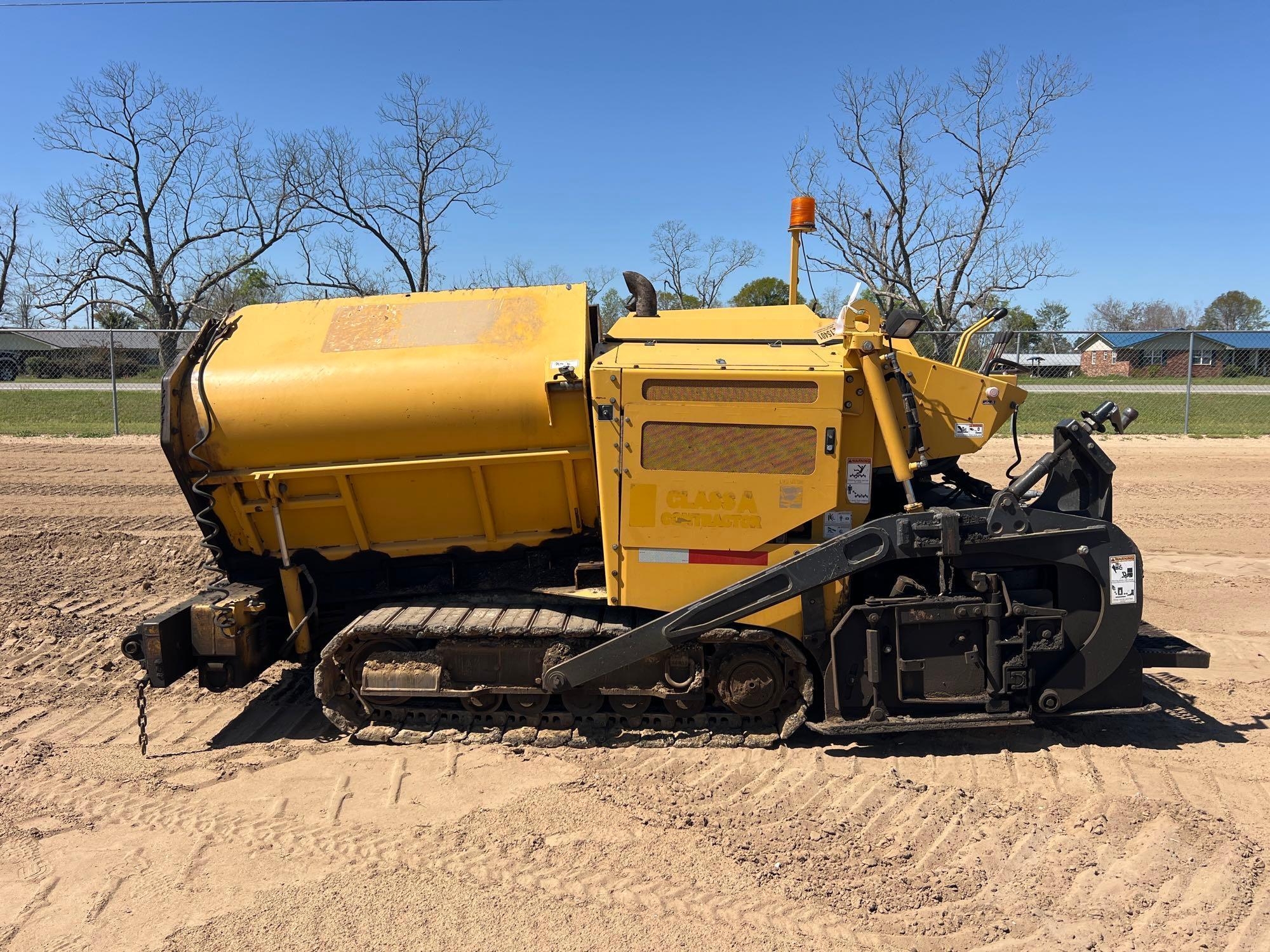 2017 WEILER P265 ASPHALT PAVER (A65053)