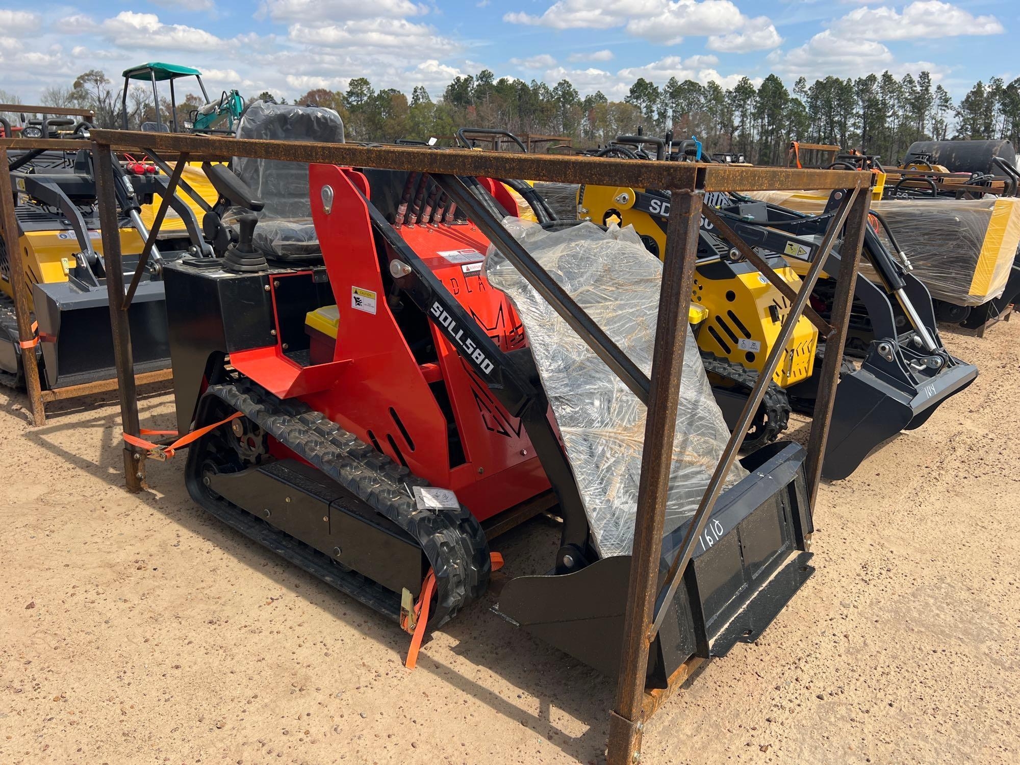 UNUSED SDLANCH RIDE ON SKID STEER (A64280)