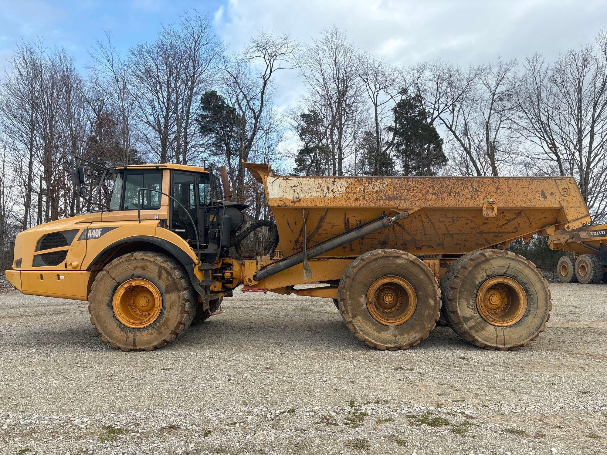 2011 VOLVO A40F OFF ROAD DUMP TRUCK (A60429)