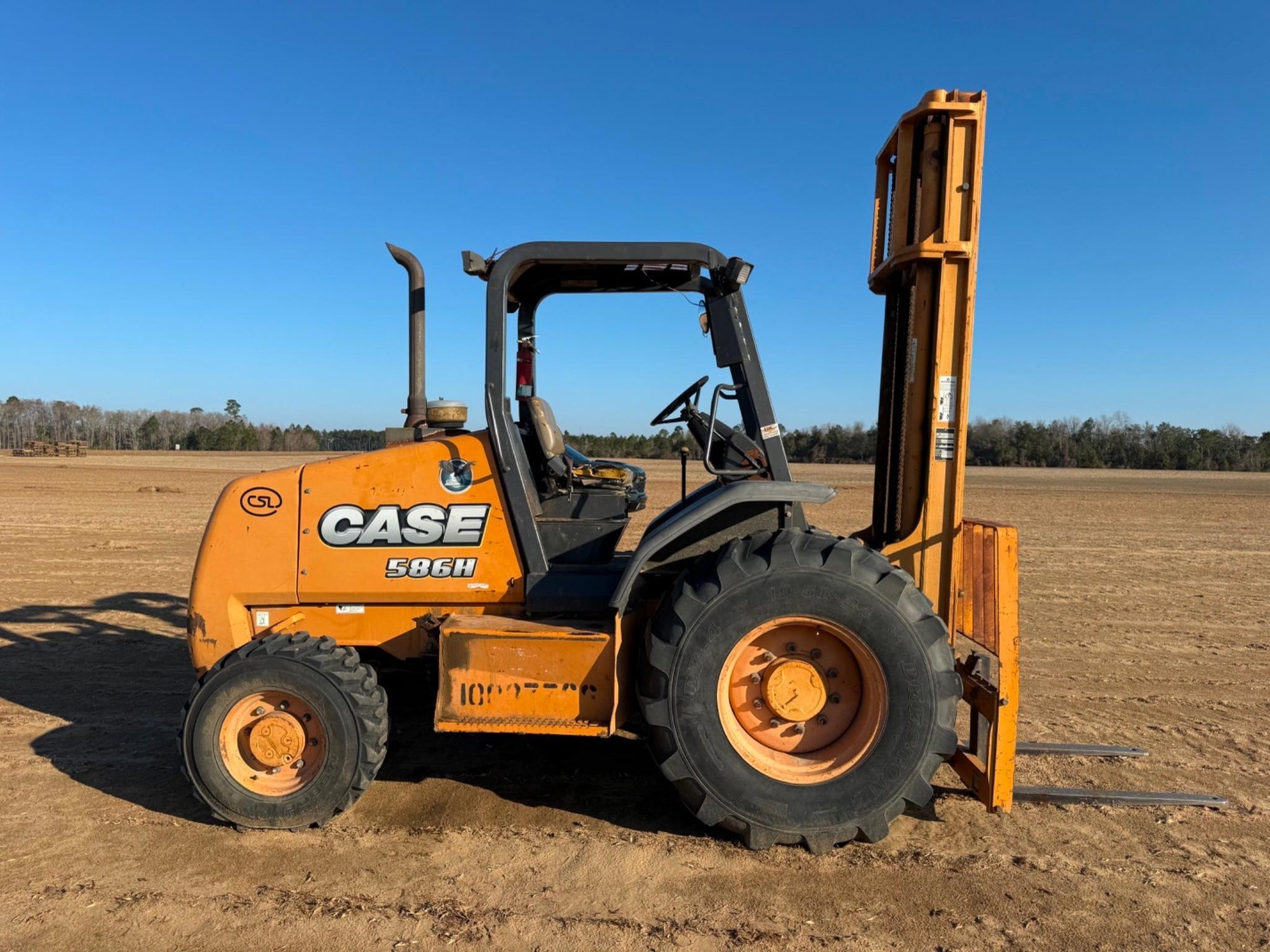Case 586H 4wd Off road forklift (A63118)