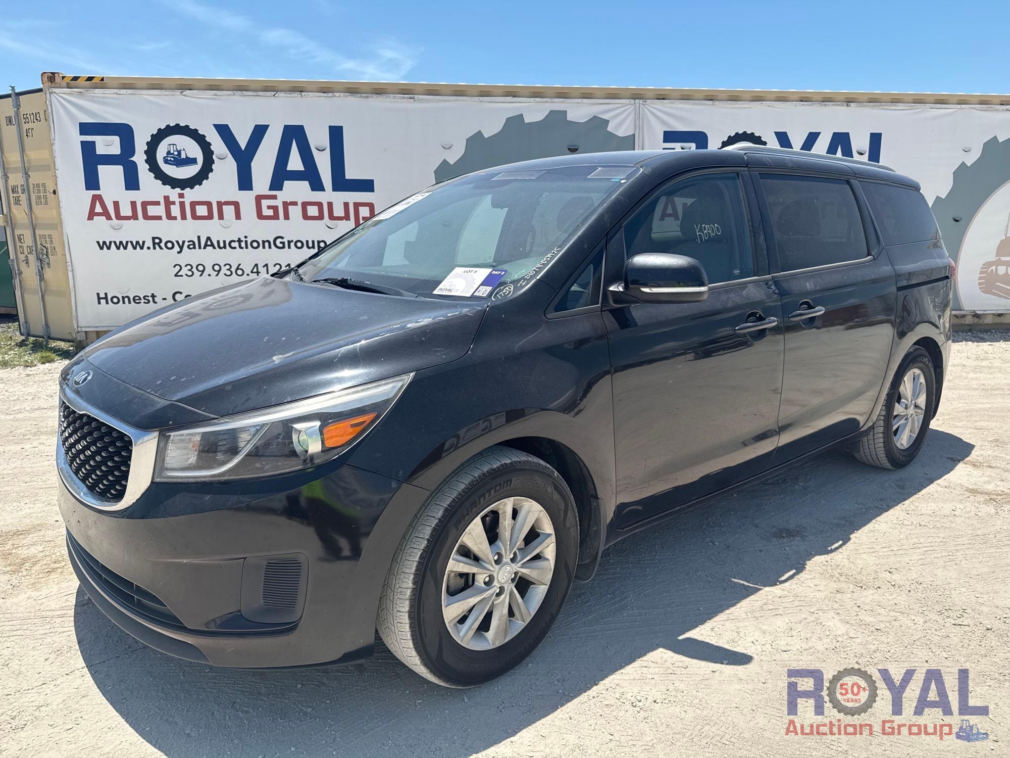 2016 Kia Sedona LX Van (A46684)