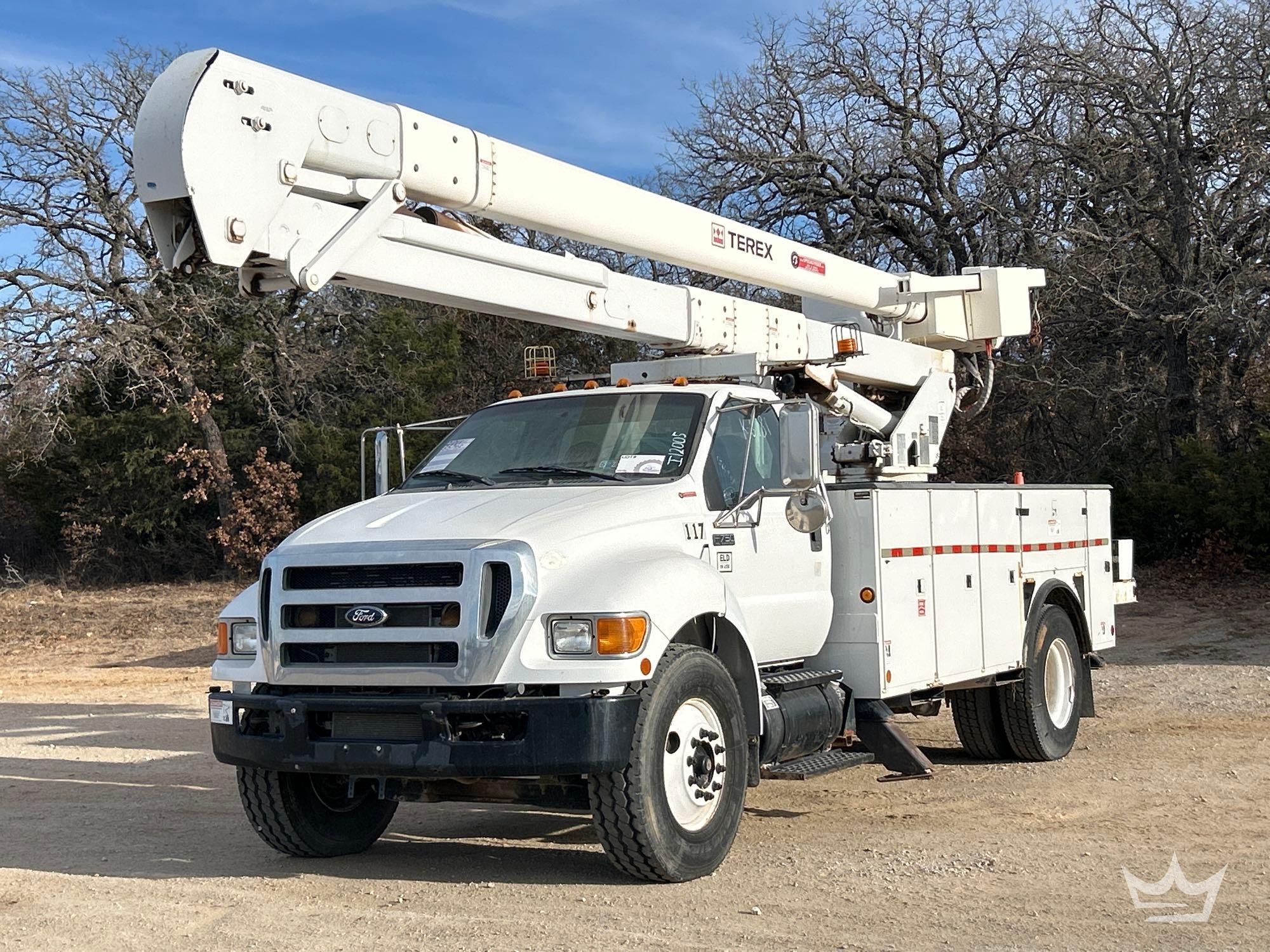 2011 Ford F-750 Terex Hi-Ranger 5TC-55 55ft. Insulated Bucket Truck (A60352)