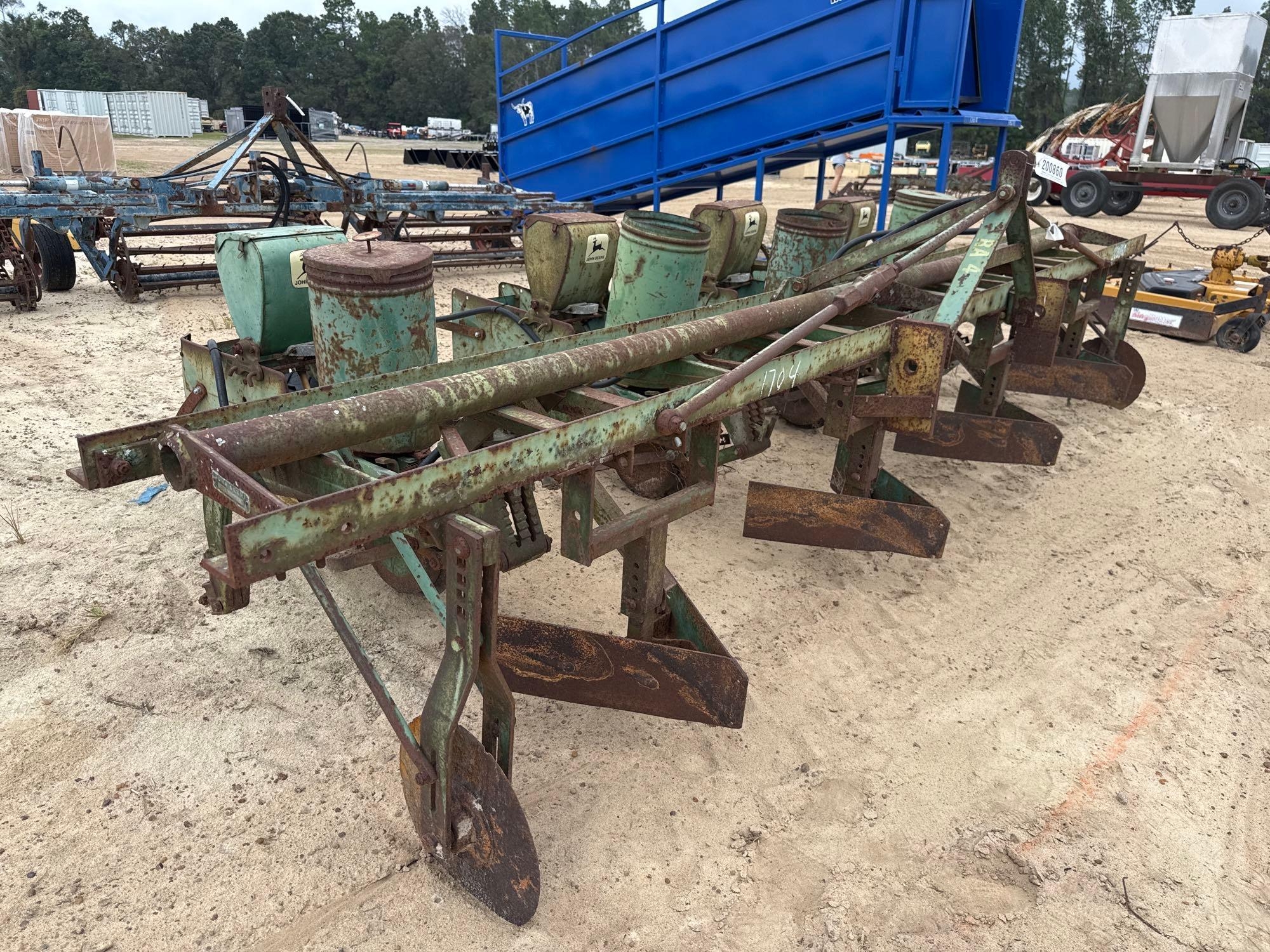 JOHN DEERE ER013 4 ROW PLANTER (A54756)