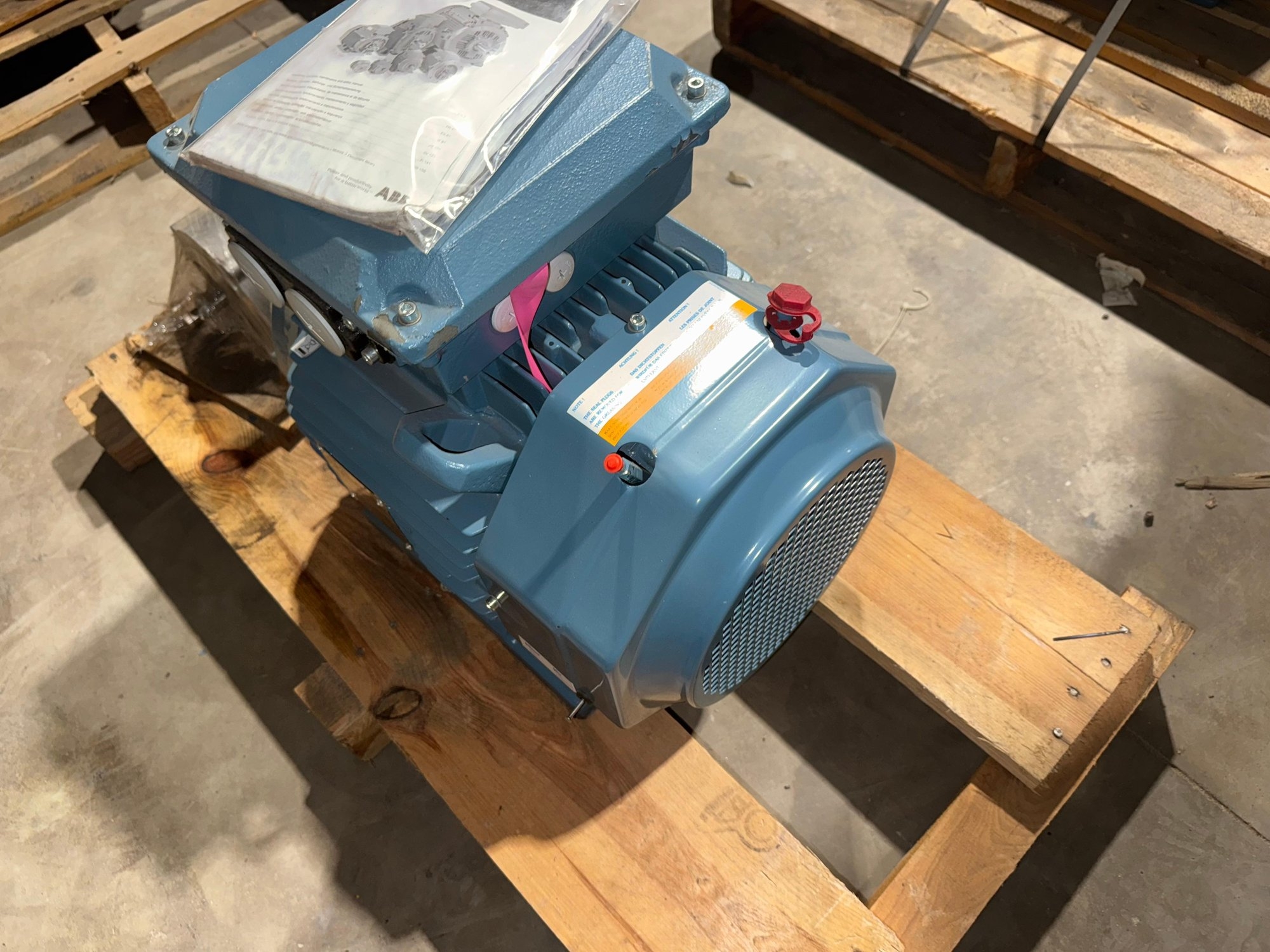 Lot 172 ABB LOW VOLTAGE MOTOR (A59213)