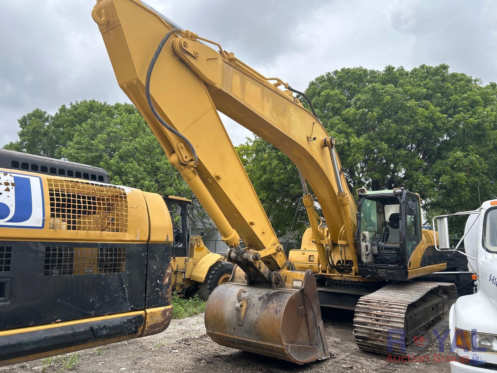 2005 Caterpillar 330CL Hydraulic Excavator (A46683)