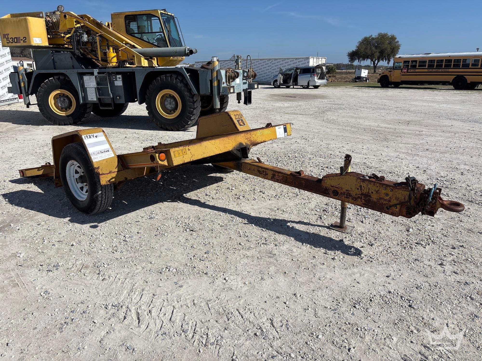1984 Charles Machine Works S4A S/A Tilt Deck Trailer (A61573)