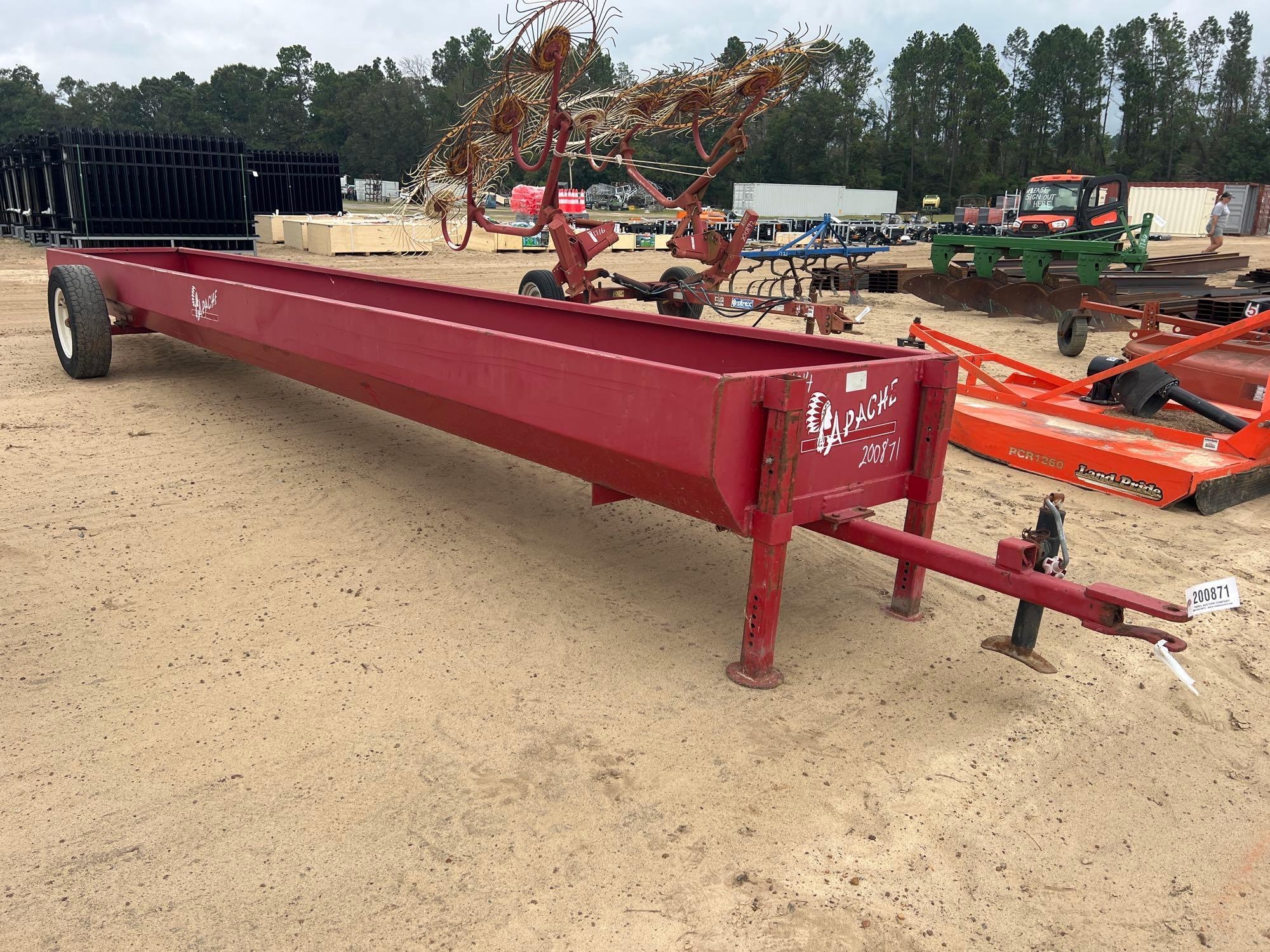 APACHE 24' LIVESTOCK FEEDER (A54756)