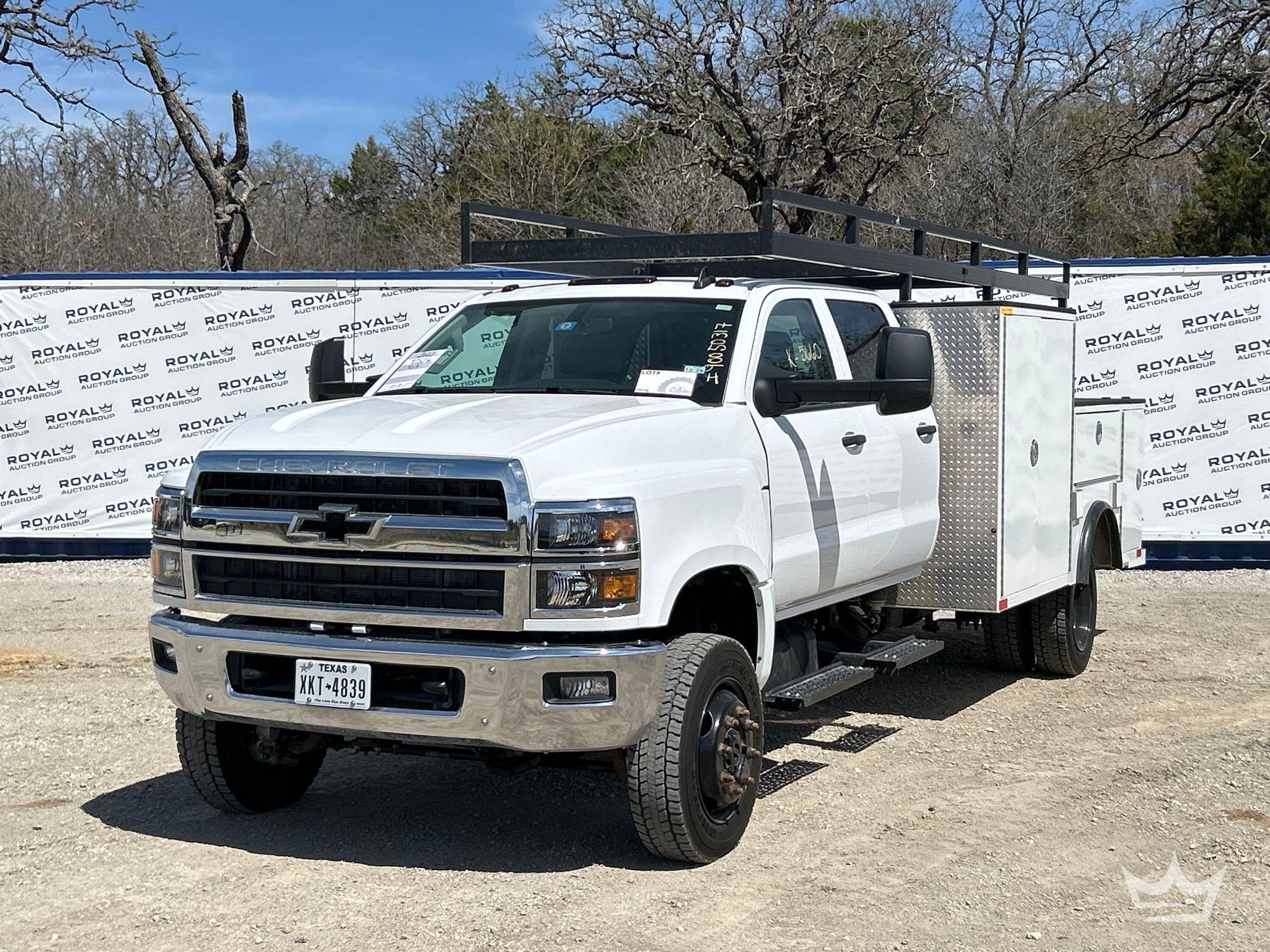 2022 Chevrolet Silverado 6500HD 4x4 Service Truck (A64194)