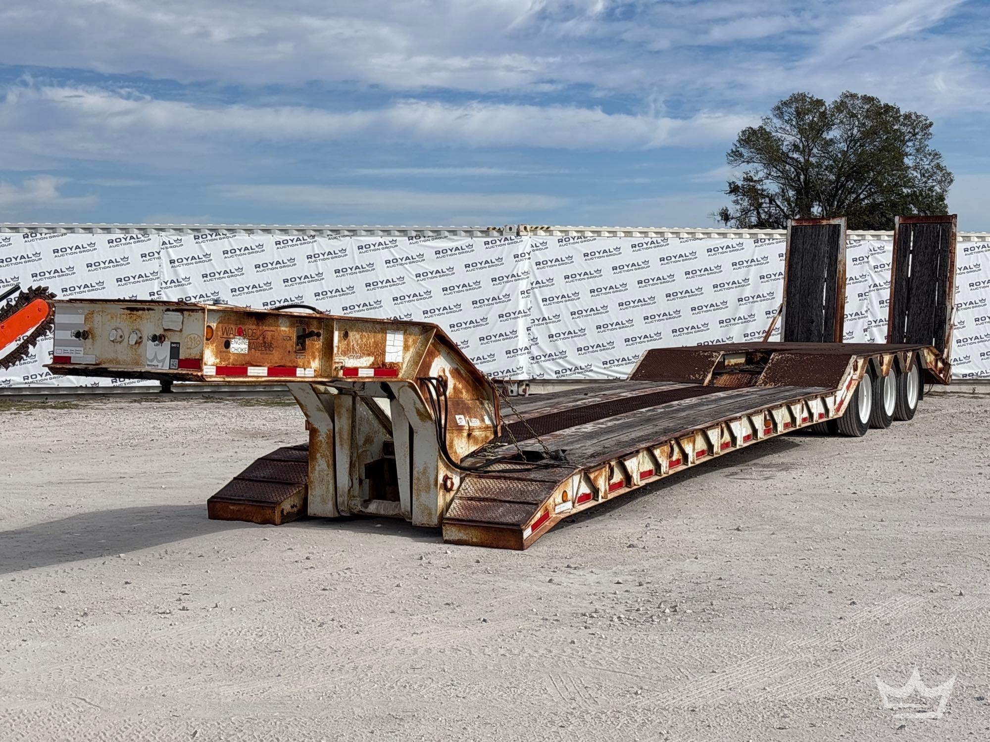 1999 Wallace Trailers Tri Axle Low Boy Equipment Trailer (A59230)