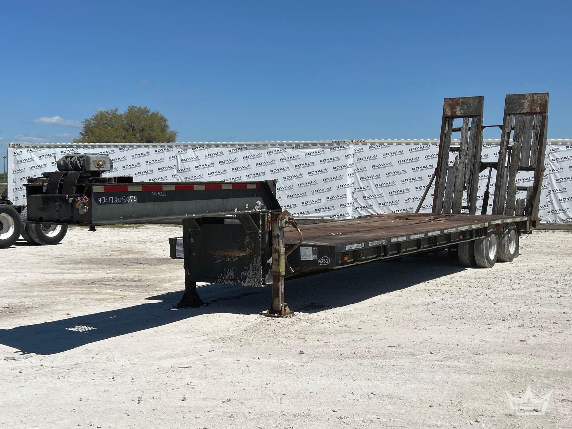T/A Drop Deck Equipment Trailer (A64556)