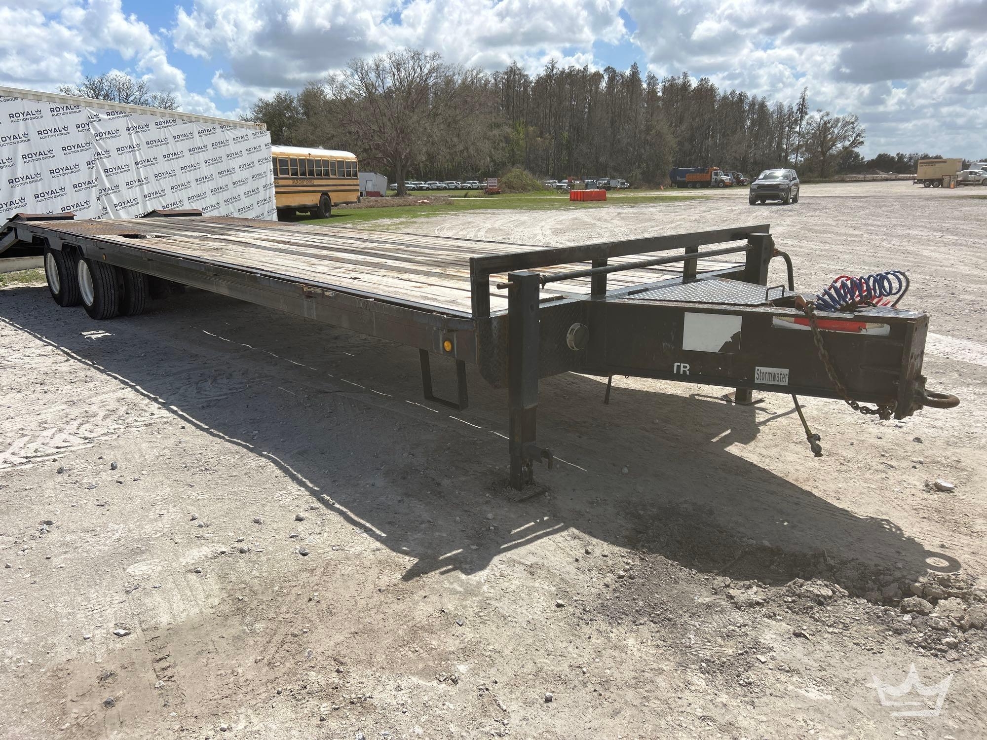 2015 Texas Trailers FB3330B 33ft. 22 Ton T/A Tag Trailer (A64556)