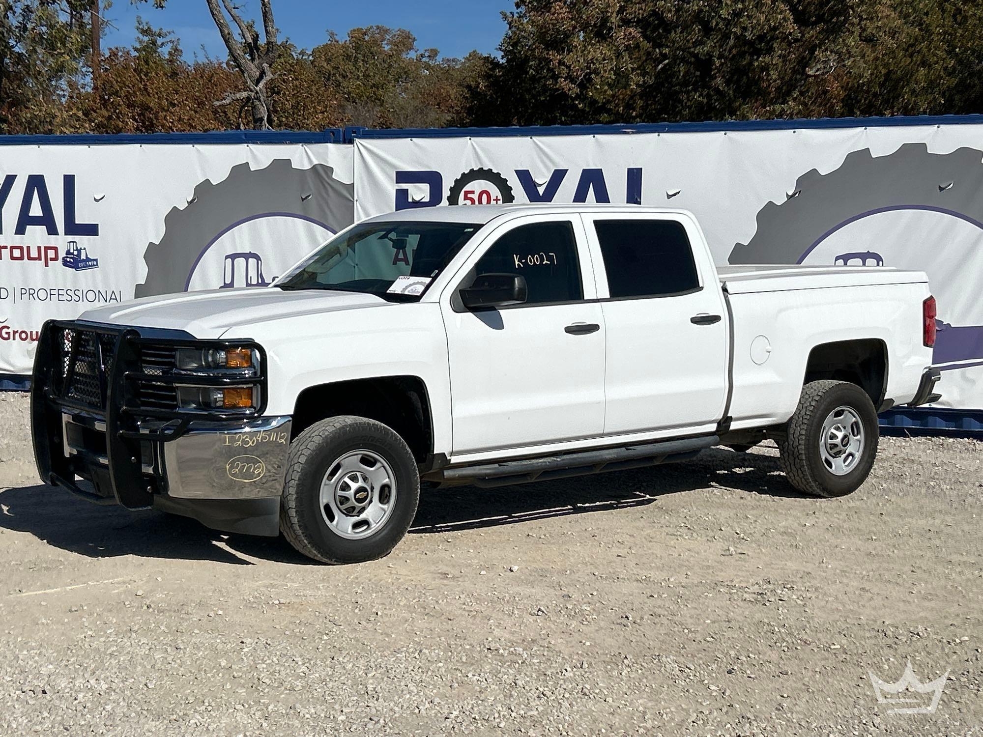 2017 Chevrolet Silverado 2500 4x4 Crew Cab Pickup Truck (A55973)